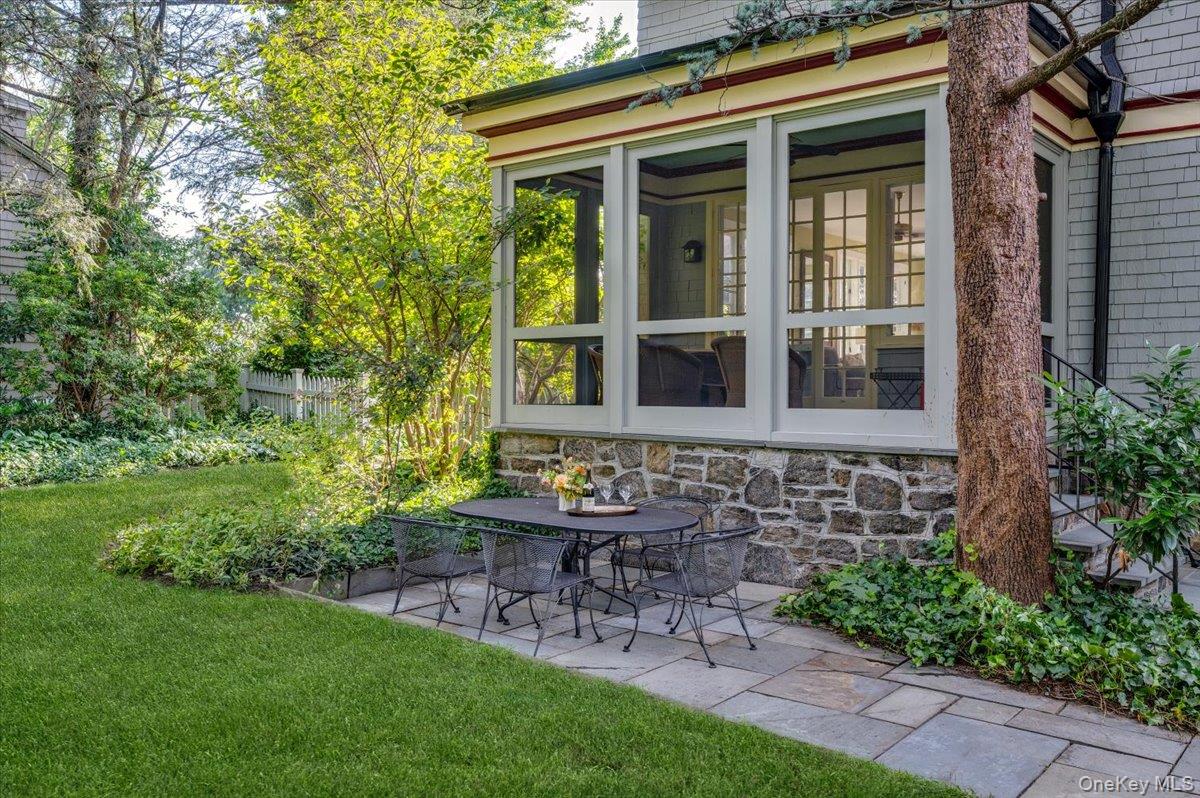 120 Cliff Avenue, Pelham, NY 10803