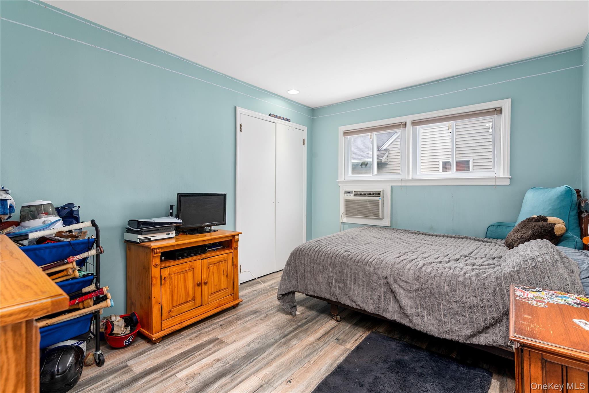 10 Cail Drive, East Rockaway, NY 11518