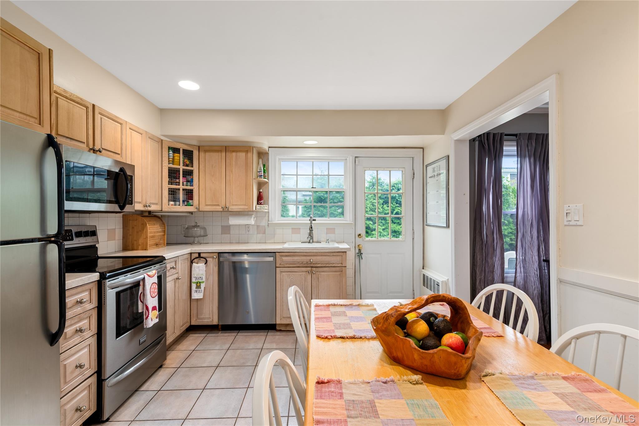 10 Cail Drive, East Rockaway, NY 11518