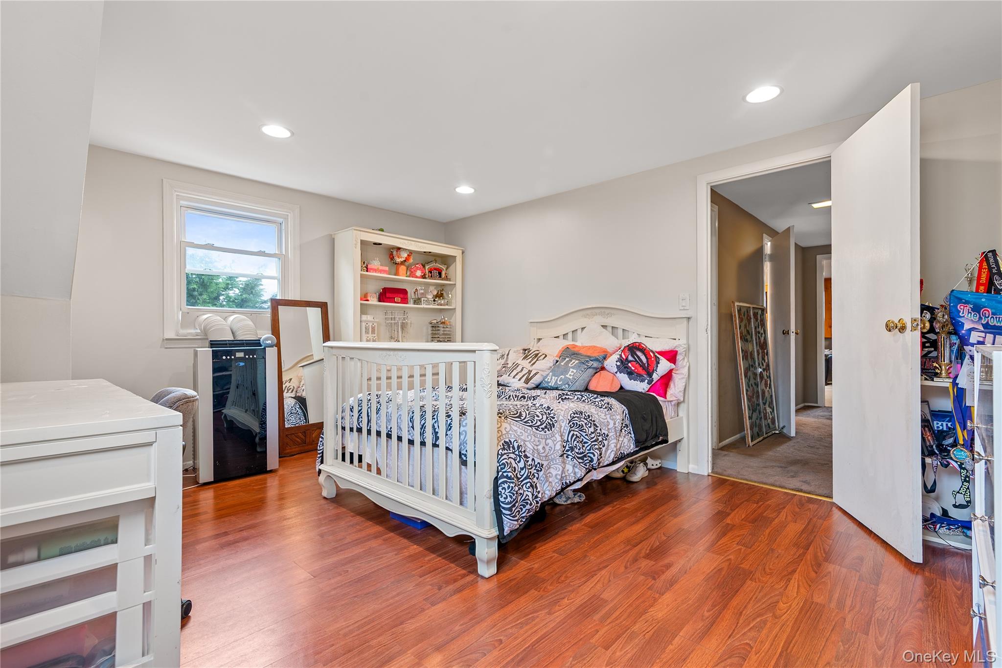 10 Cail Drive, East Rockaway, NY 11518