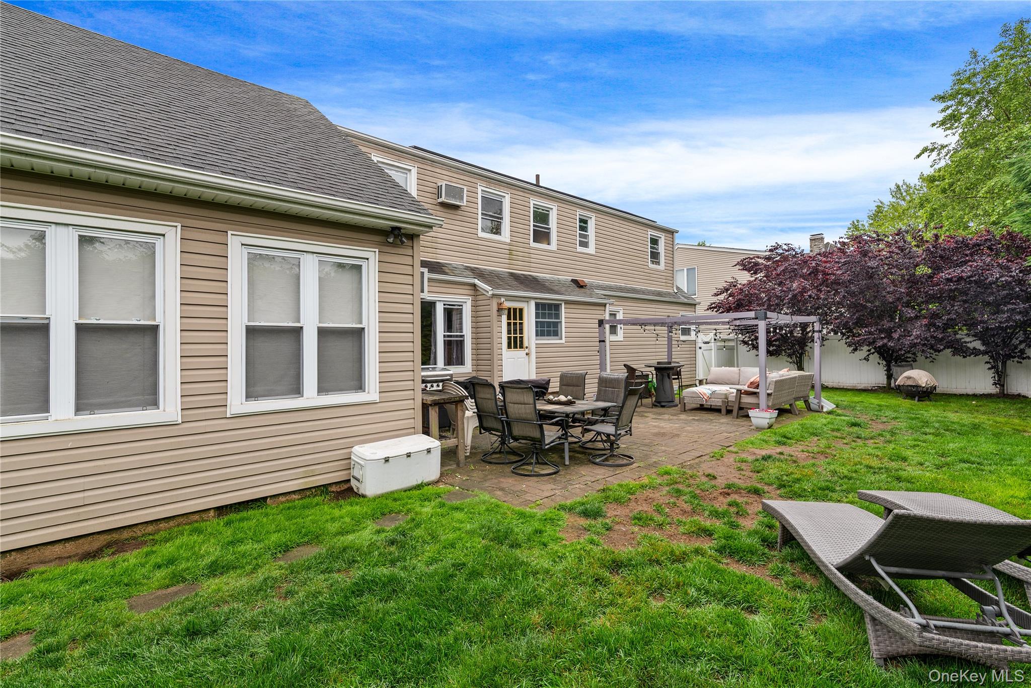 10 Cail Drive, East Rockaway, NY 11518