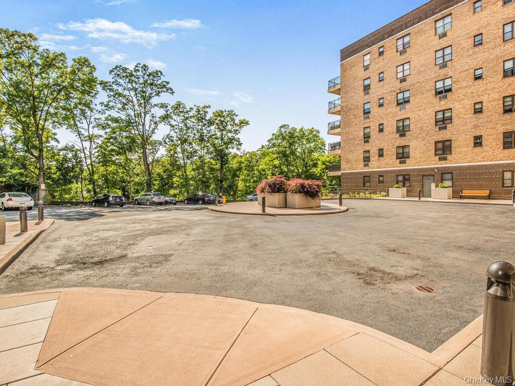 505 Central Avenue # 618, White Plains, NY 10606