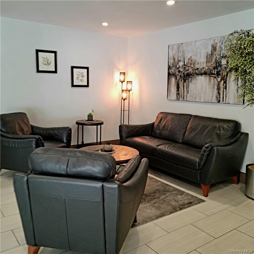 505 Central Avenue # 618, White Plains, NY 10606