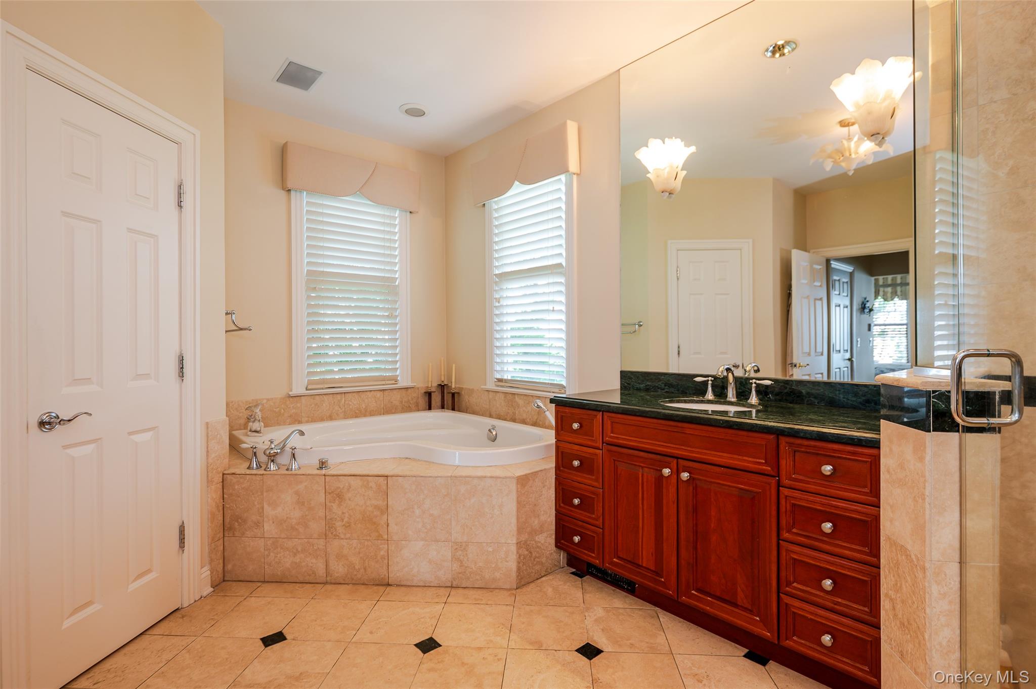 38 Pembroke Drive, Glen Cove, NY 11542