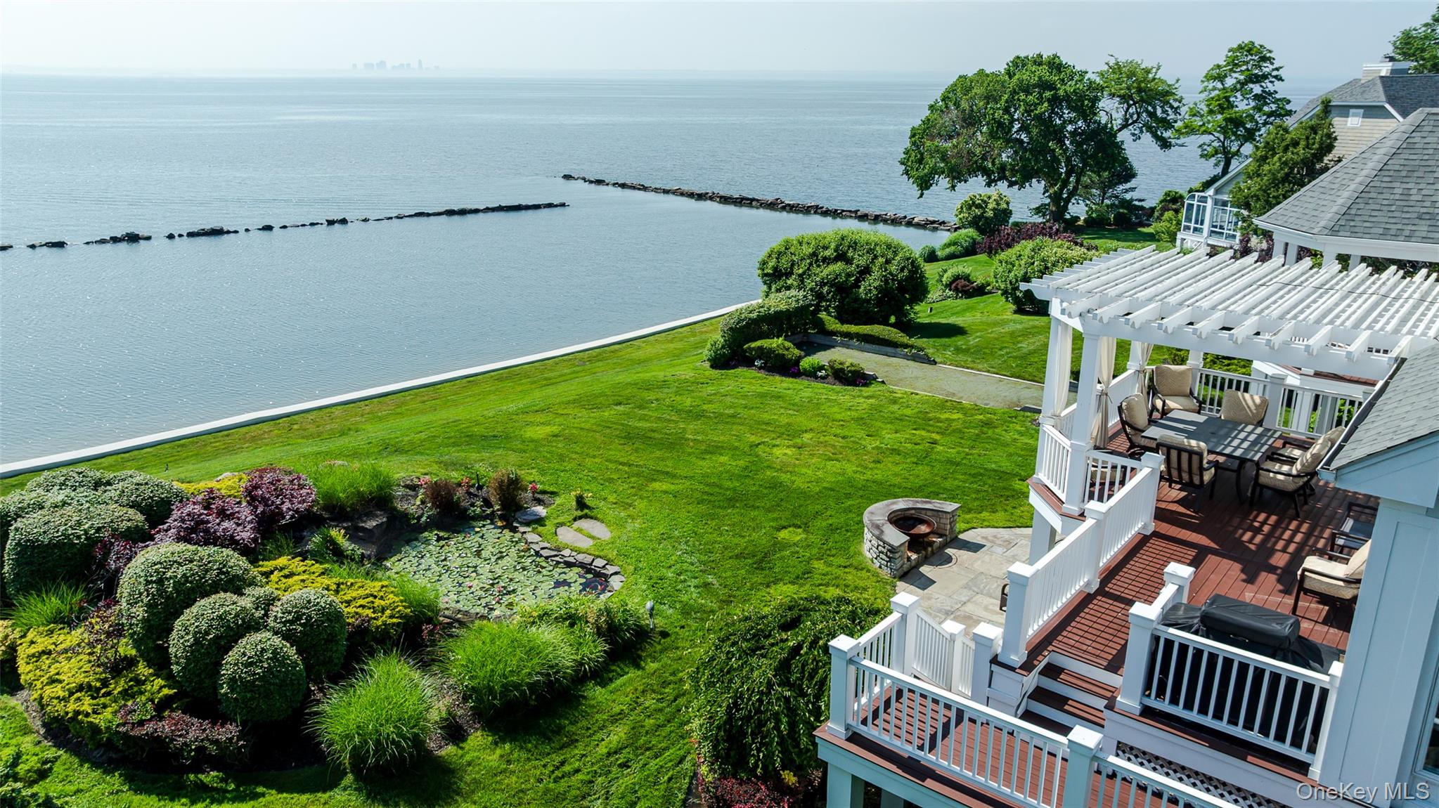 38 Pembroke Drive, Glen Cove, NY 11542