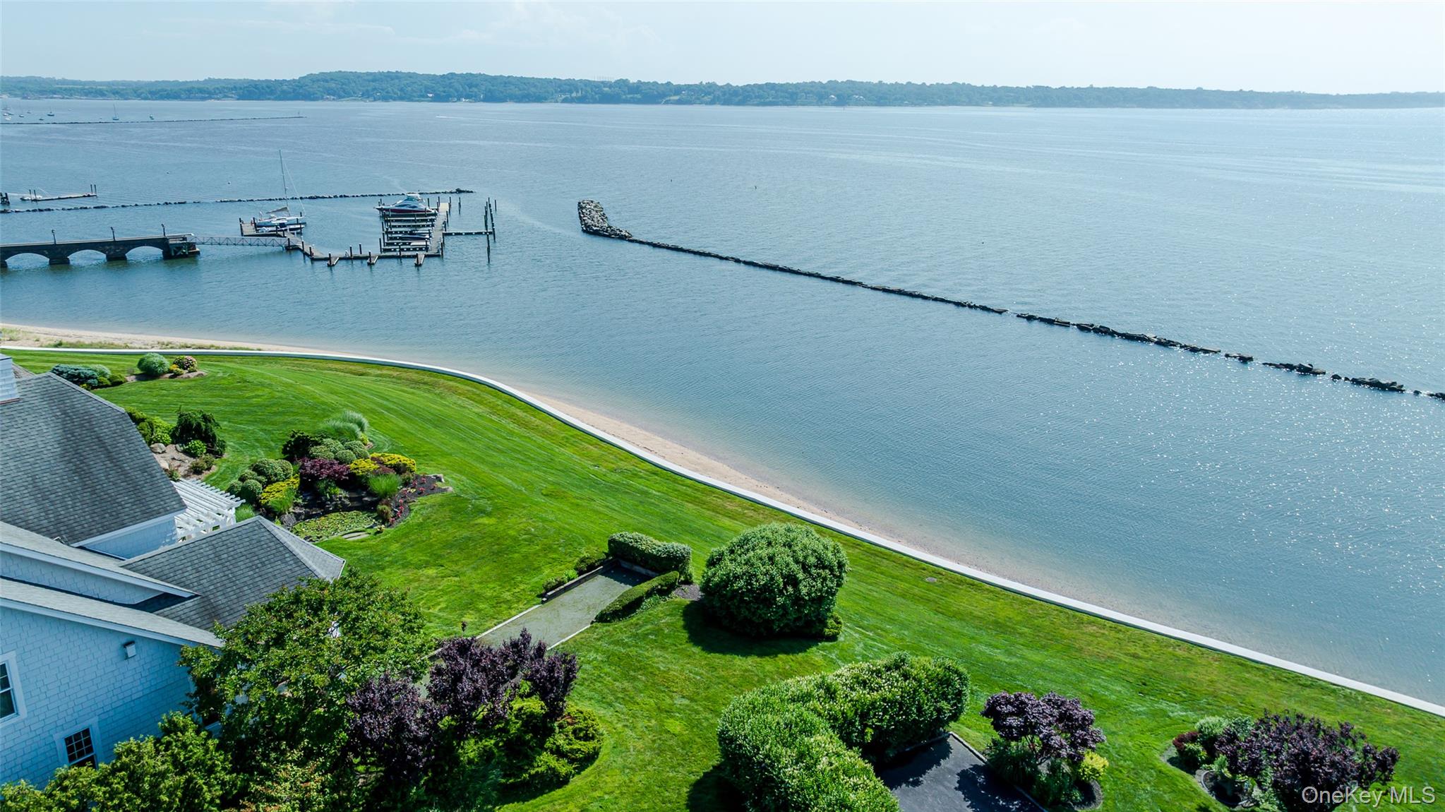 38 Pembroke Drive, Glen Cove, NY 11542