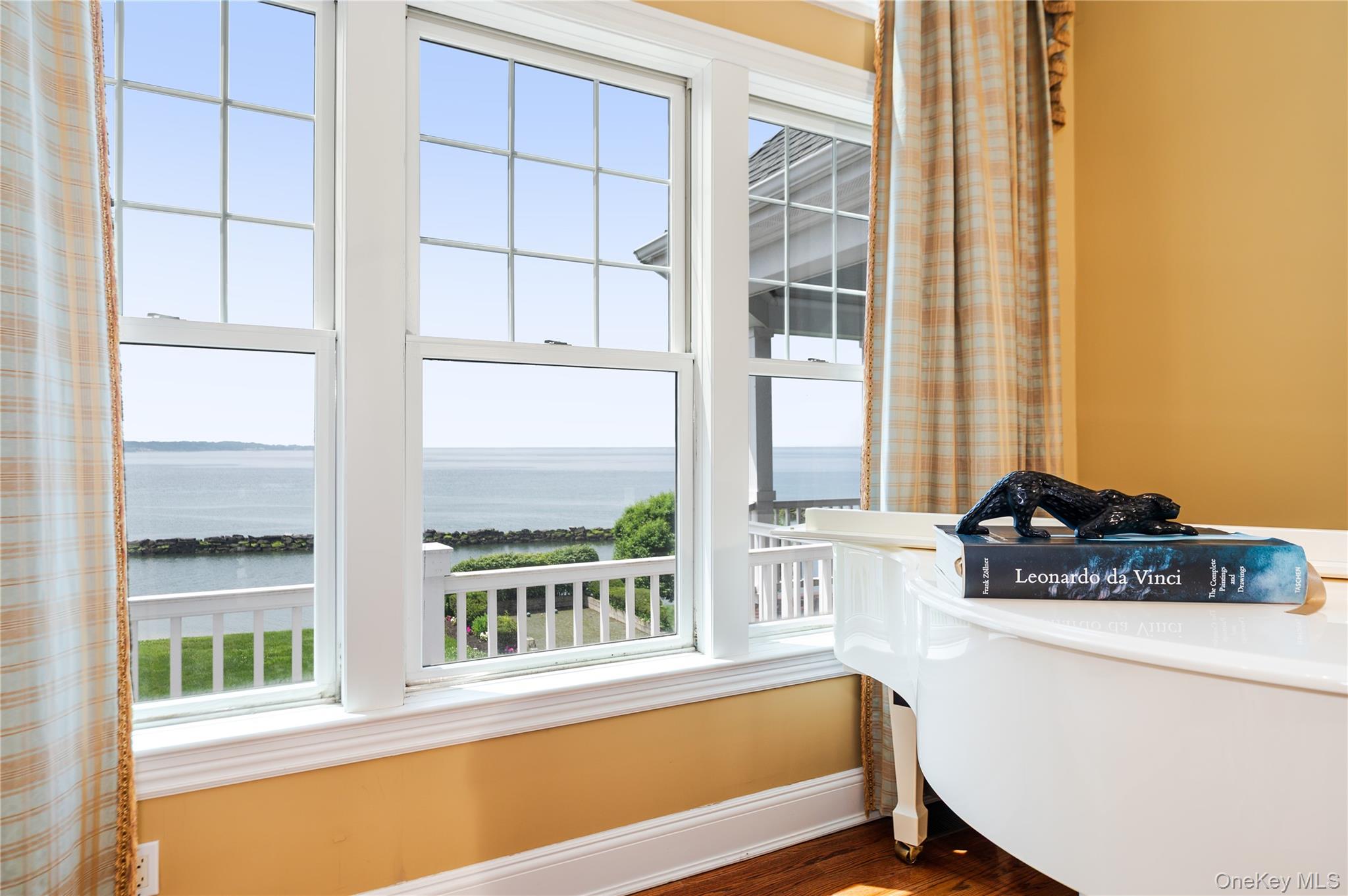 38 Pembroke Drive, Glen Cove, NY 11542