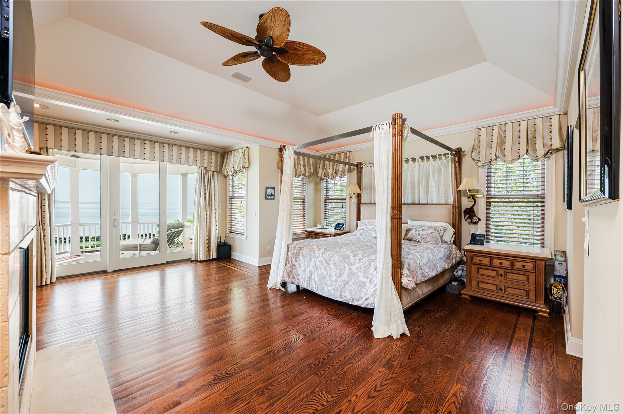 38 Pembroke Drive, Glen Cove, NY 11542