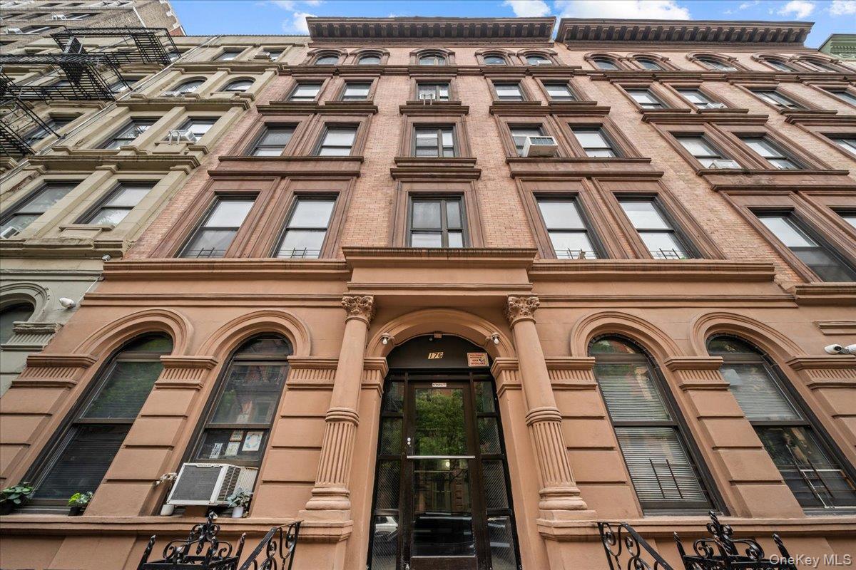 176 W 81 Street # 3E, New York (Manhattan), NY 10024