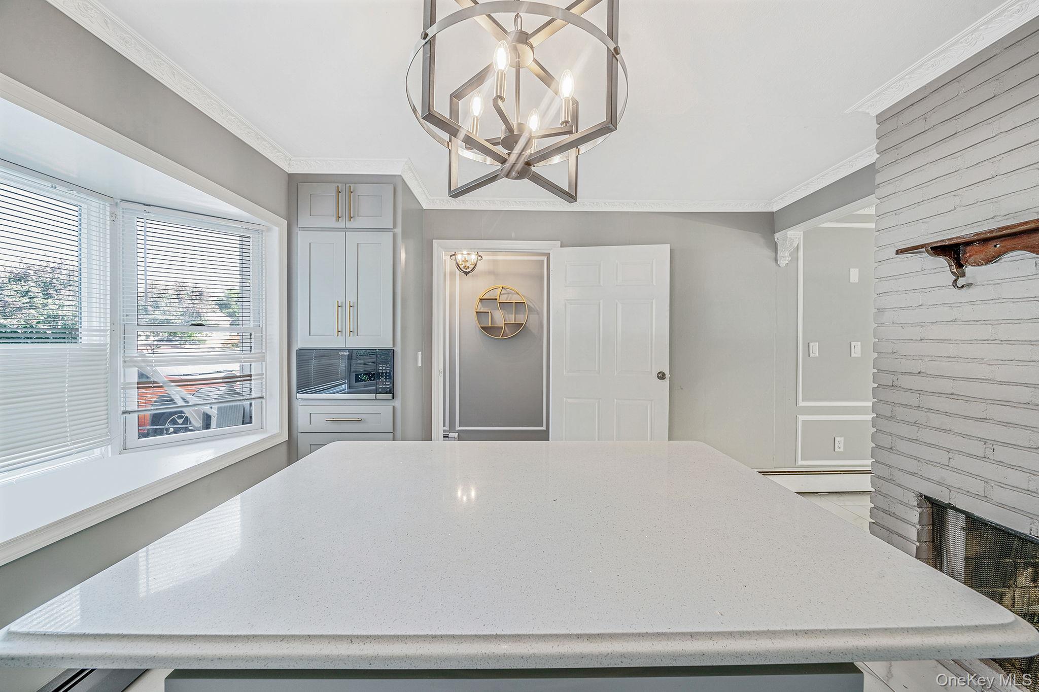 95 Lantern Road, Hicksville, NY 11801