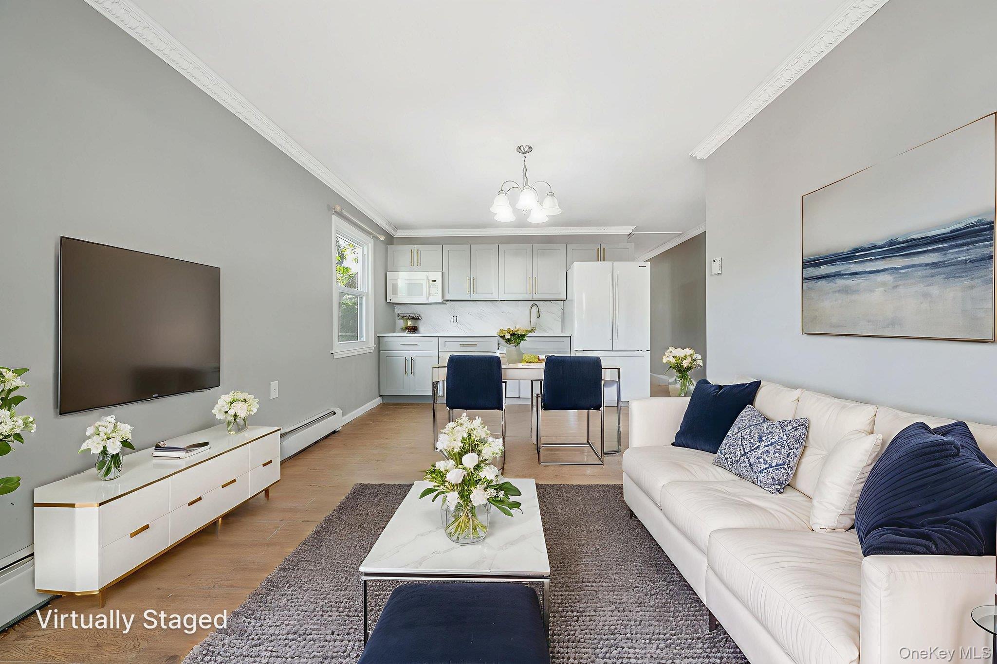 95 Lantern Road, Hicksville, NY 11801