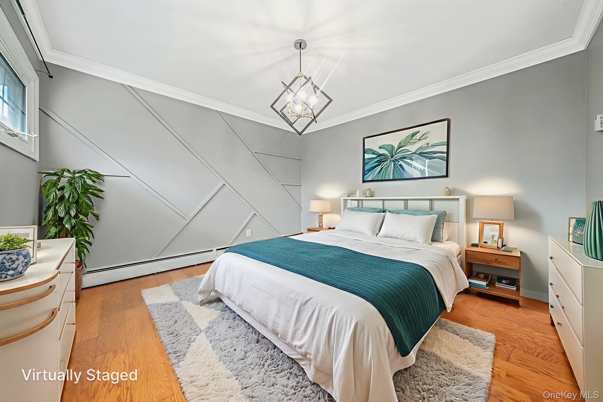 95 Lantern Road, Hicksville, NY 11801