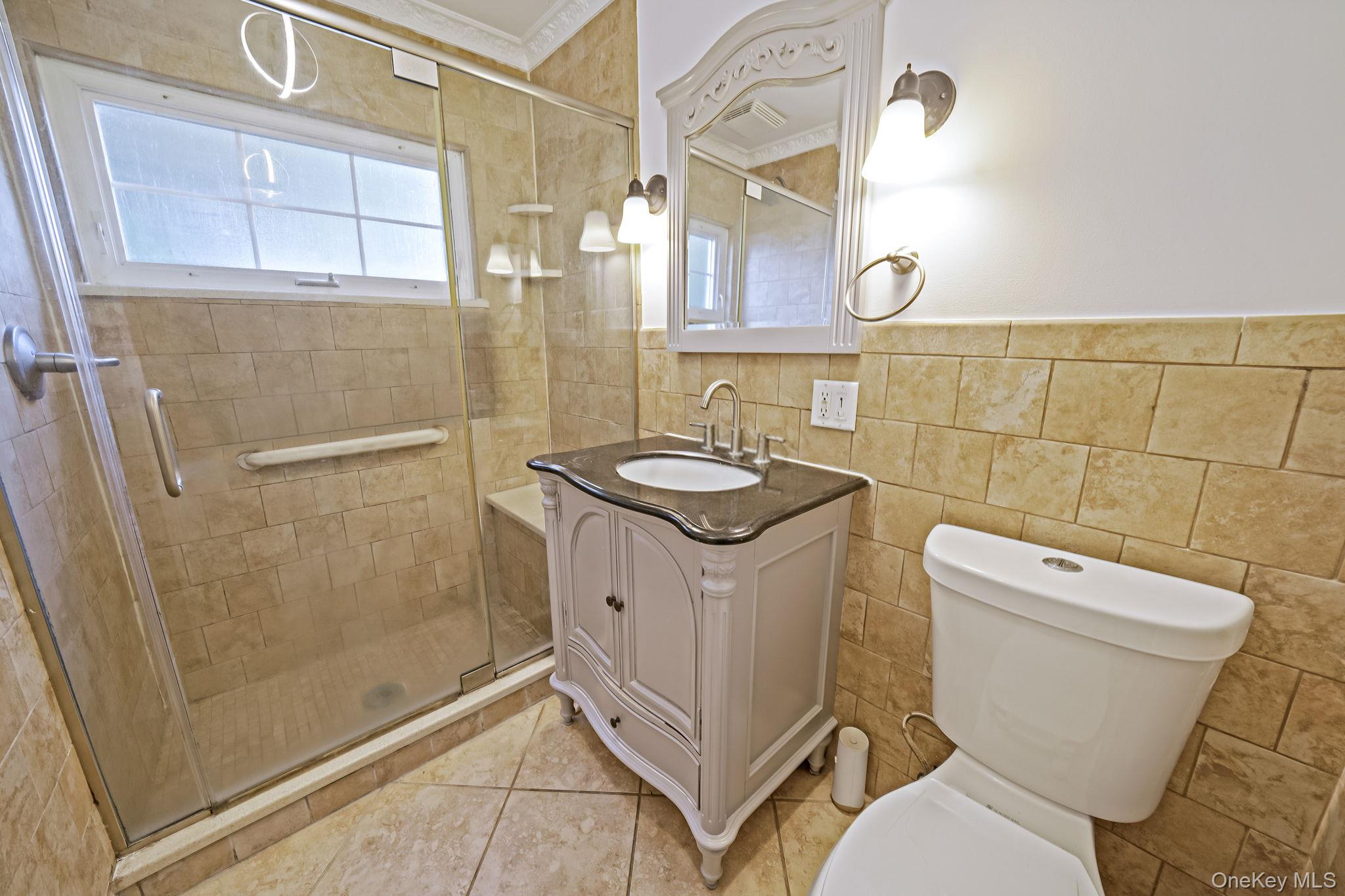 95 Lantern Road, Hicksville, NY 11801