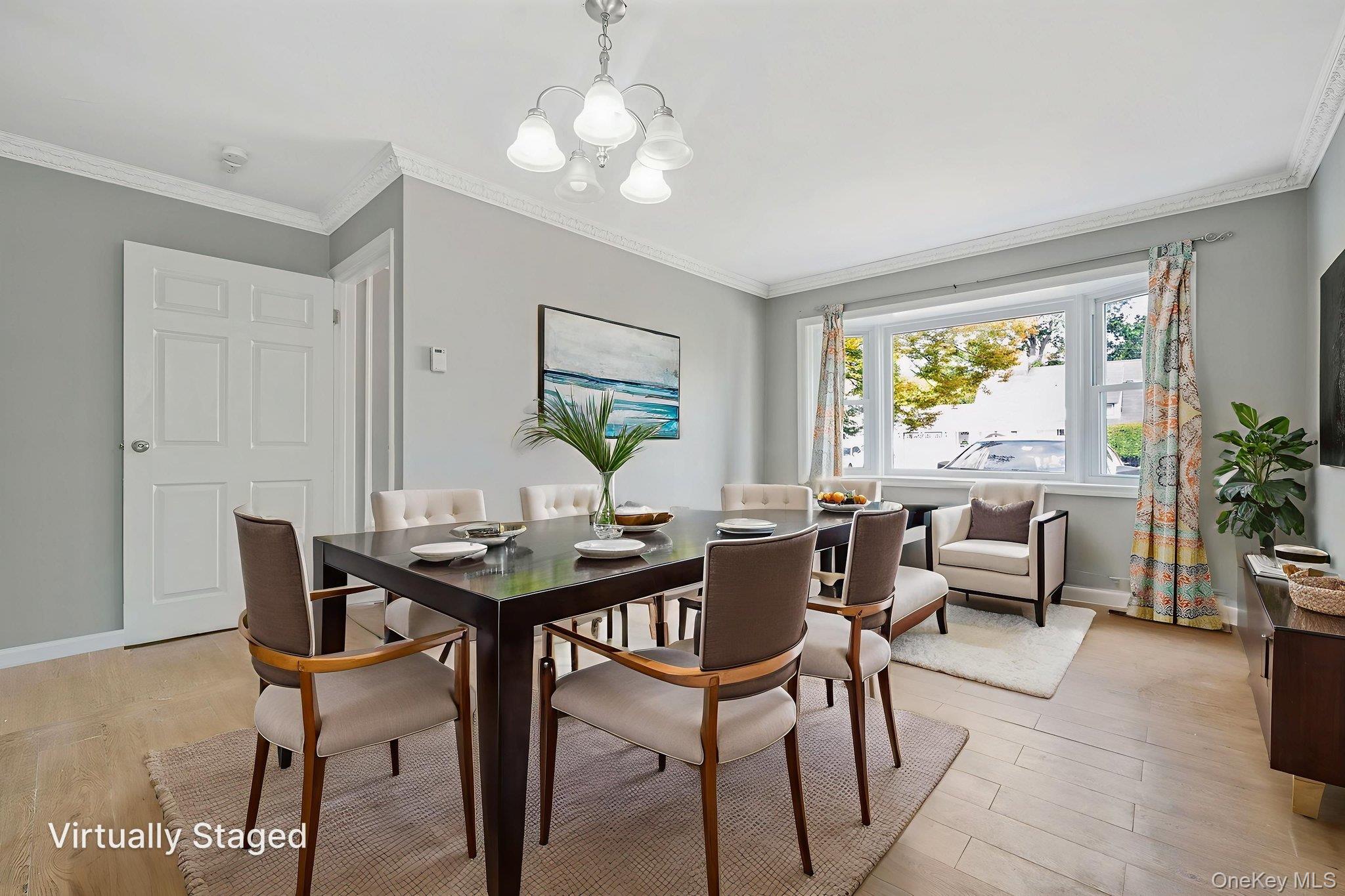 95 Lantern Road, Hicksville, NY 11801