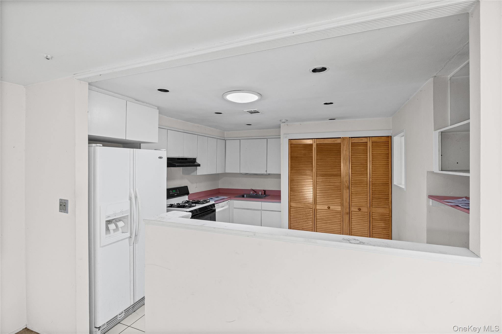 269 Brettonwoods Drive # 269, Coram, NY 11727