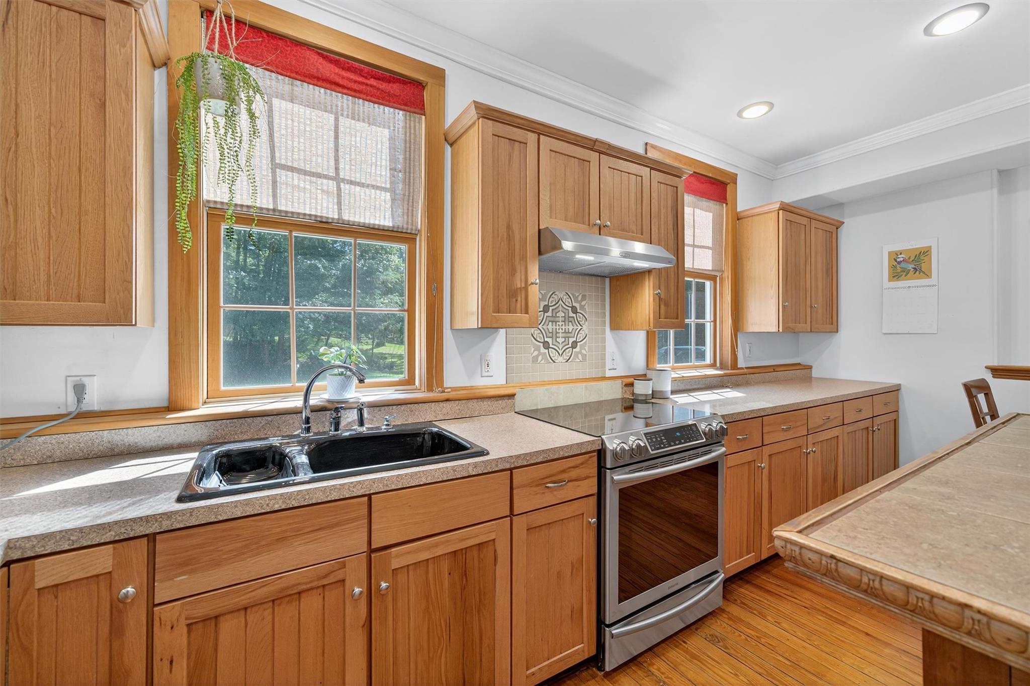 62 Guymard Turnpike, Godeffroy, NY 12729