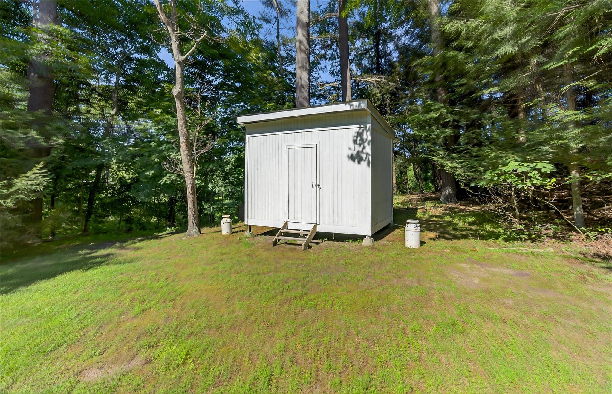 62 Guymard Turnpike, Godeffroy, NY 12729