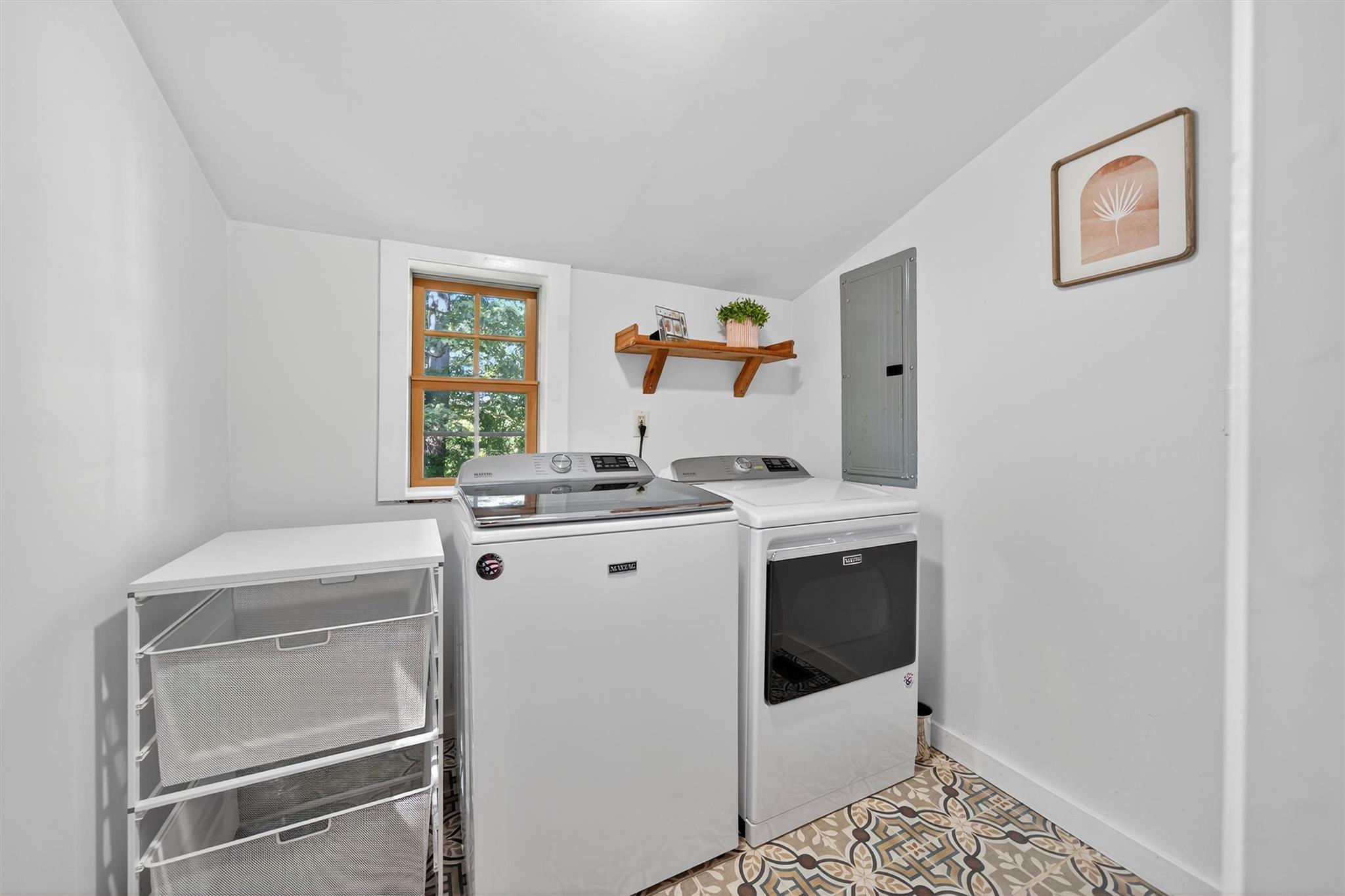 62 Guymard Turnpike, Godeffroy, NY 12729