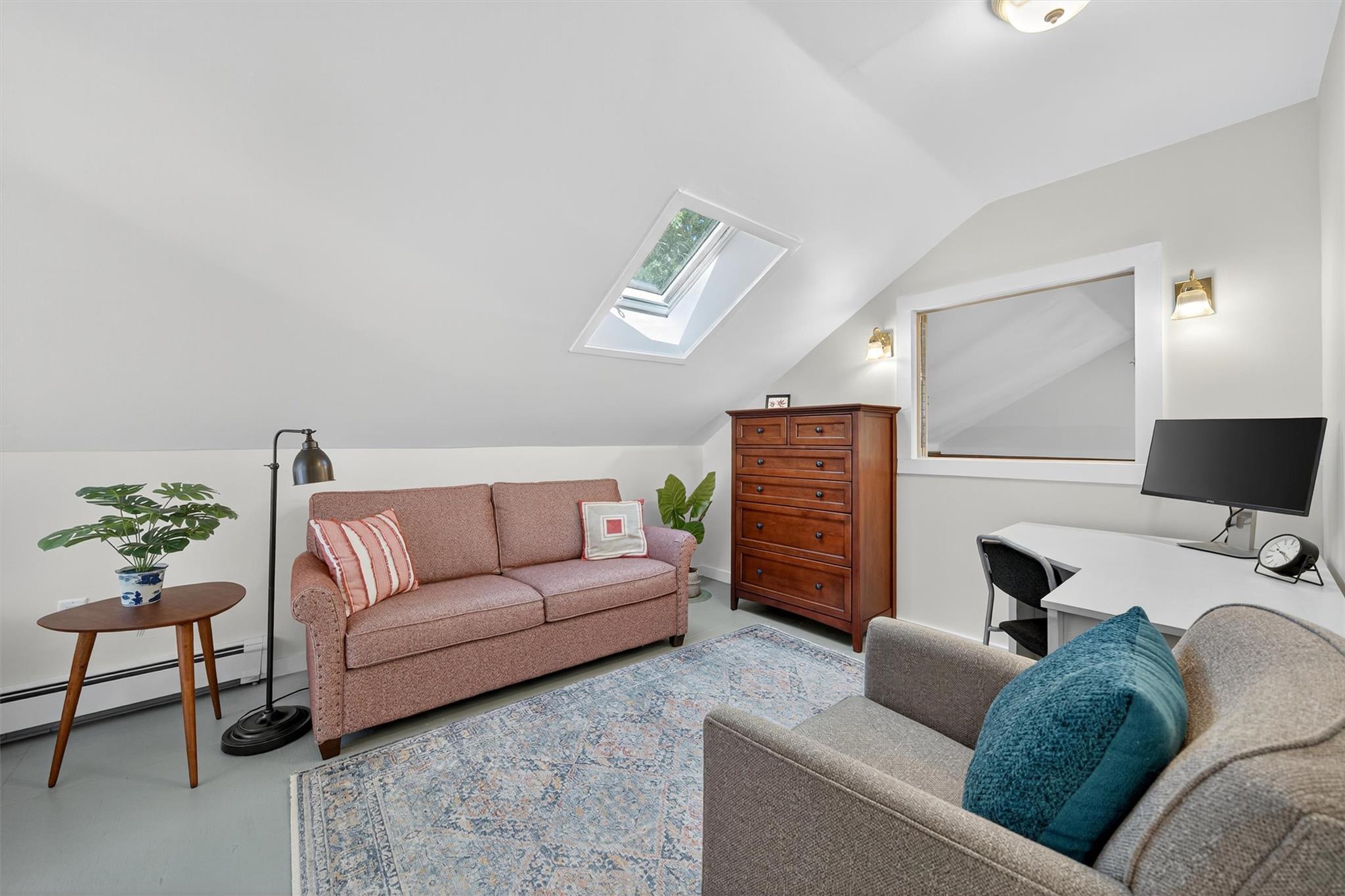 62 Guymard Turnpike, Godeffroy, NY 12729