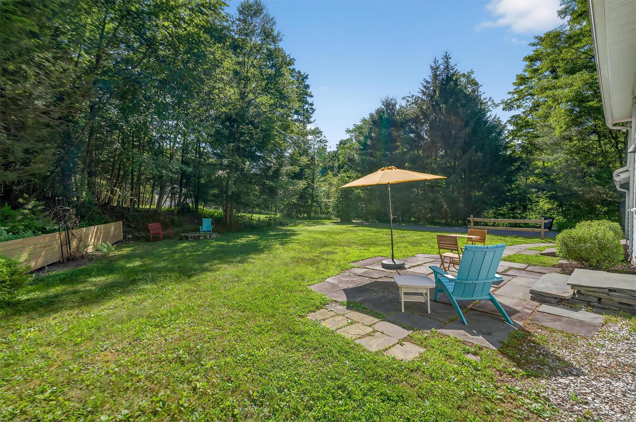 62 Guymard Turnpike, Godeffroy, NY 12729