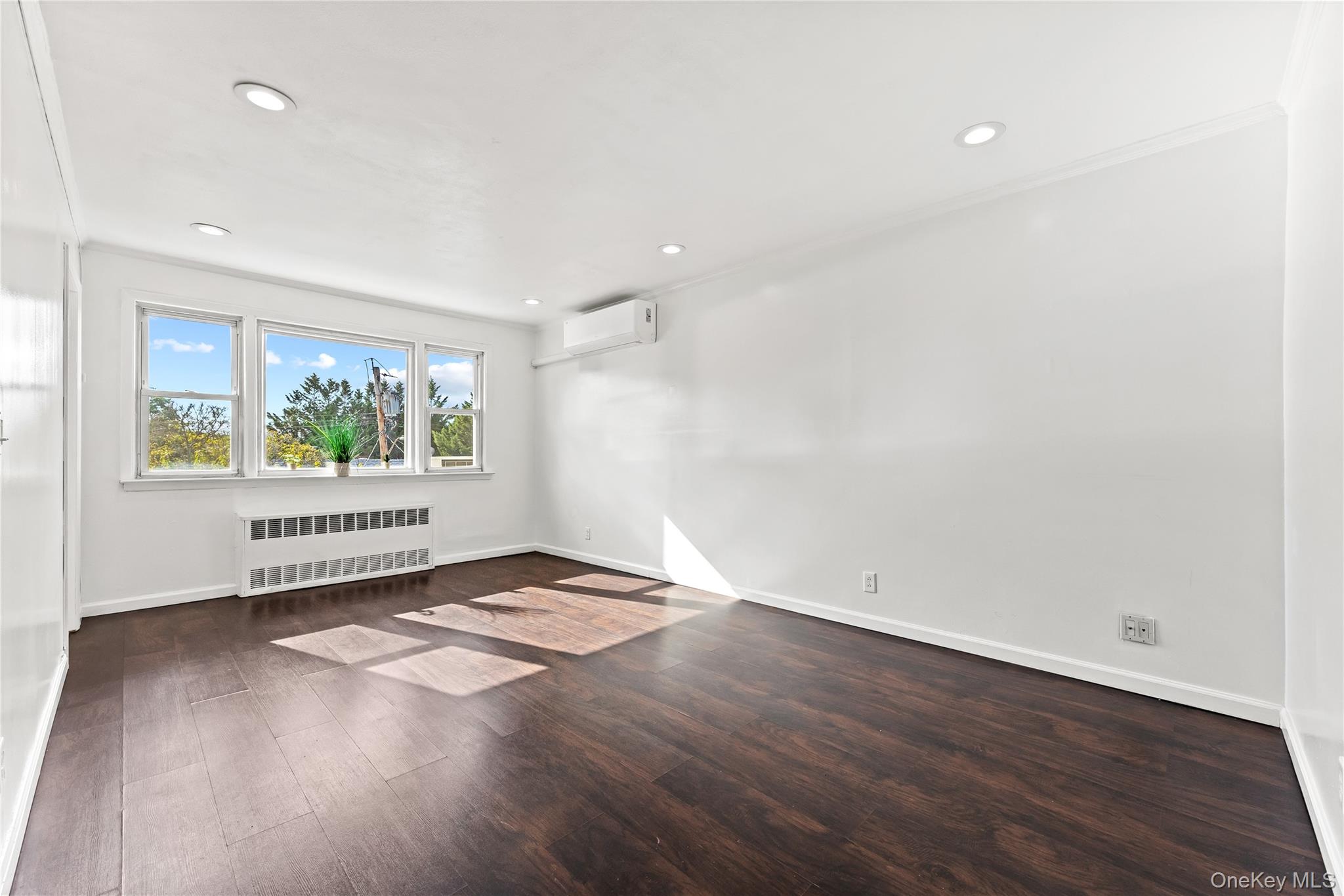 5-39 117 Street, College Point, NY 11356