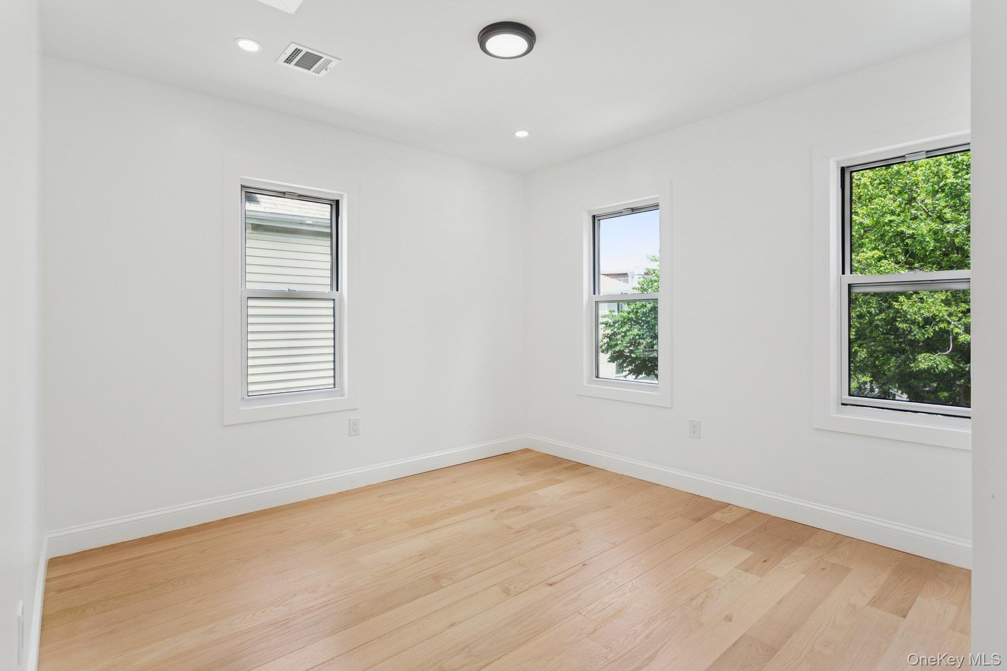 4613 Foster Avenue, Brooklyn, NY 11203