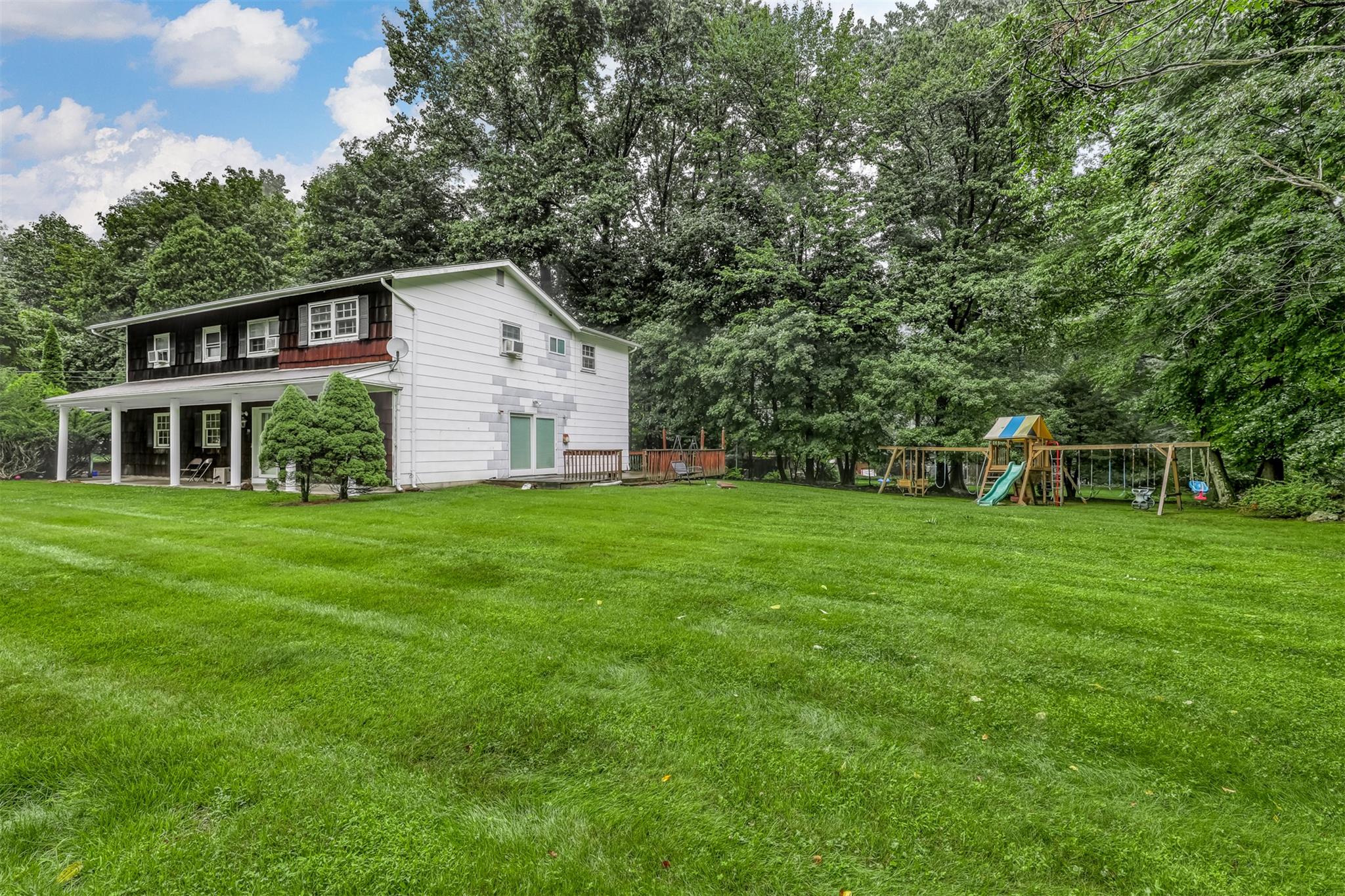 33 Sandy Brook Drive, Spring Valley, NY 10977