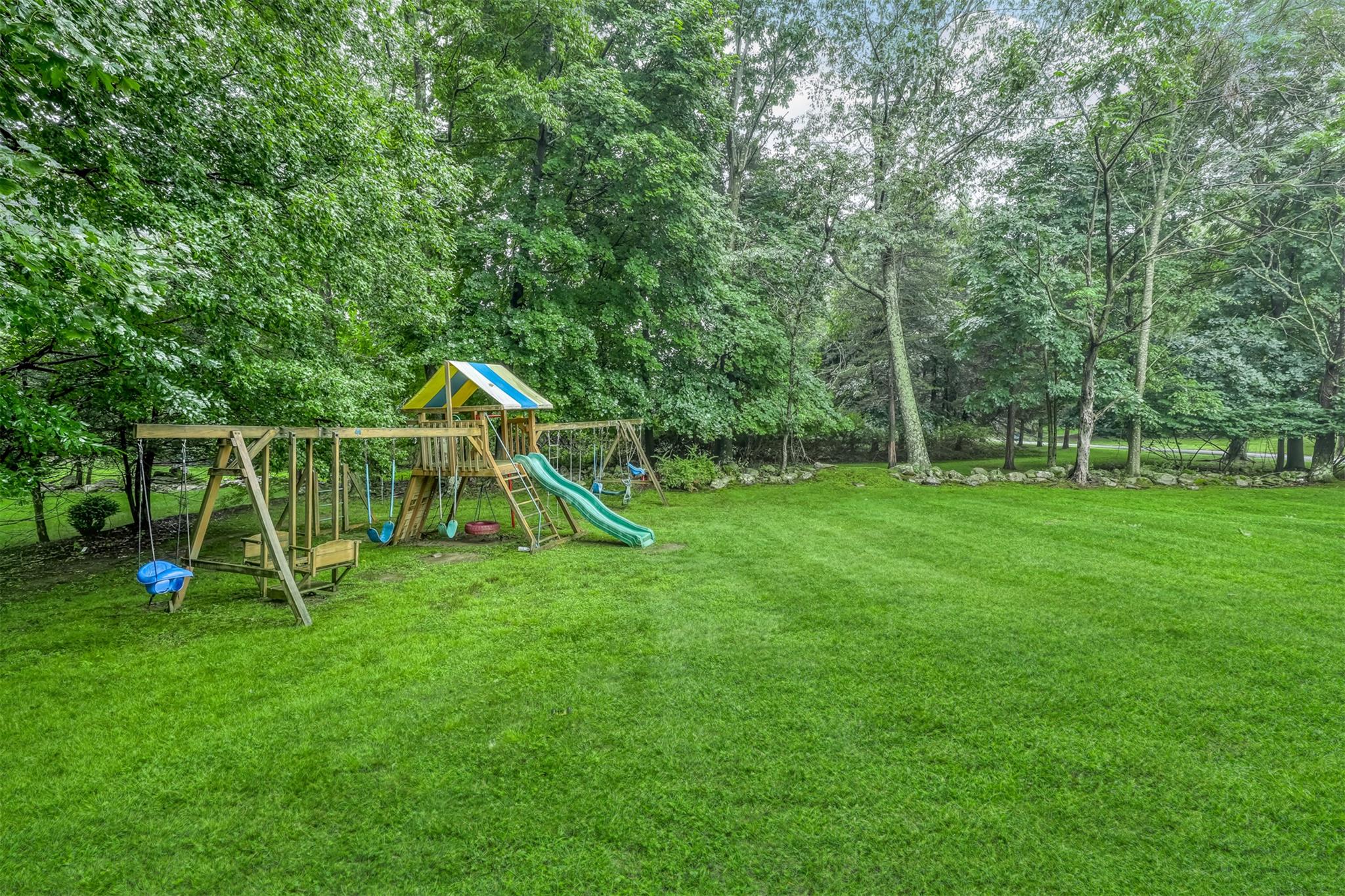 33 Sandy Brook Drive, Spring Valley, NY 10977