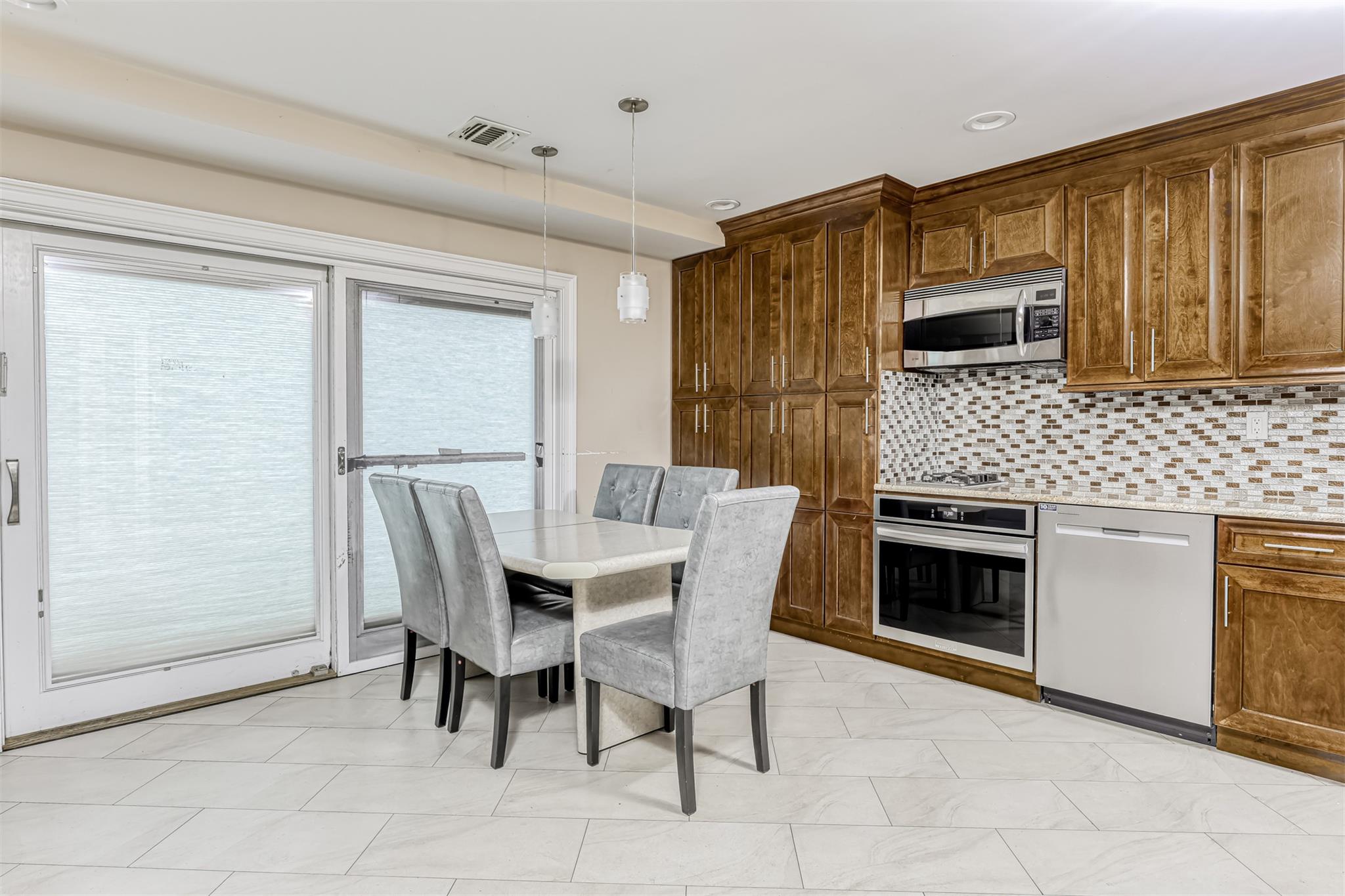 33 Sandy Brook Drive, Spring Valley, NY 10977