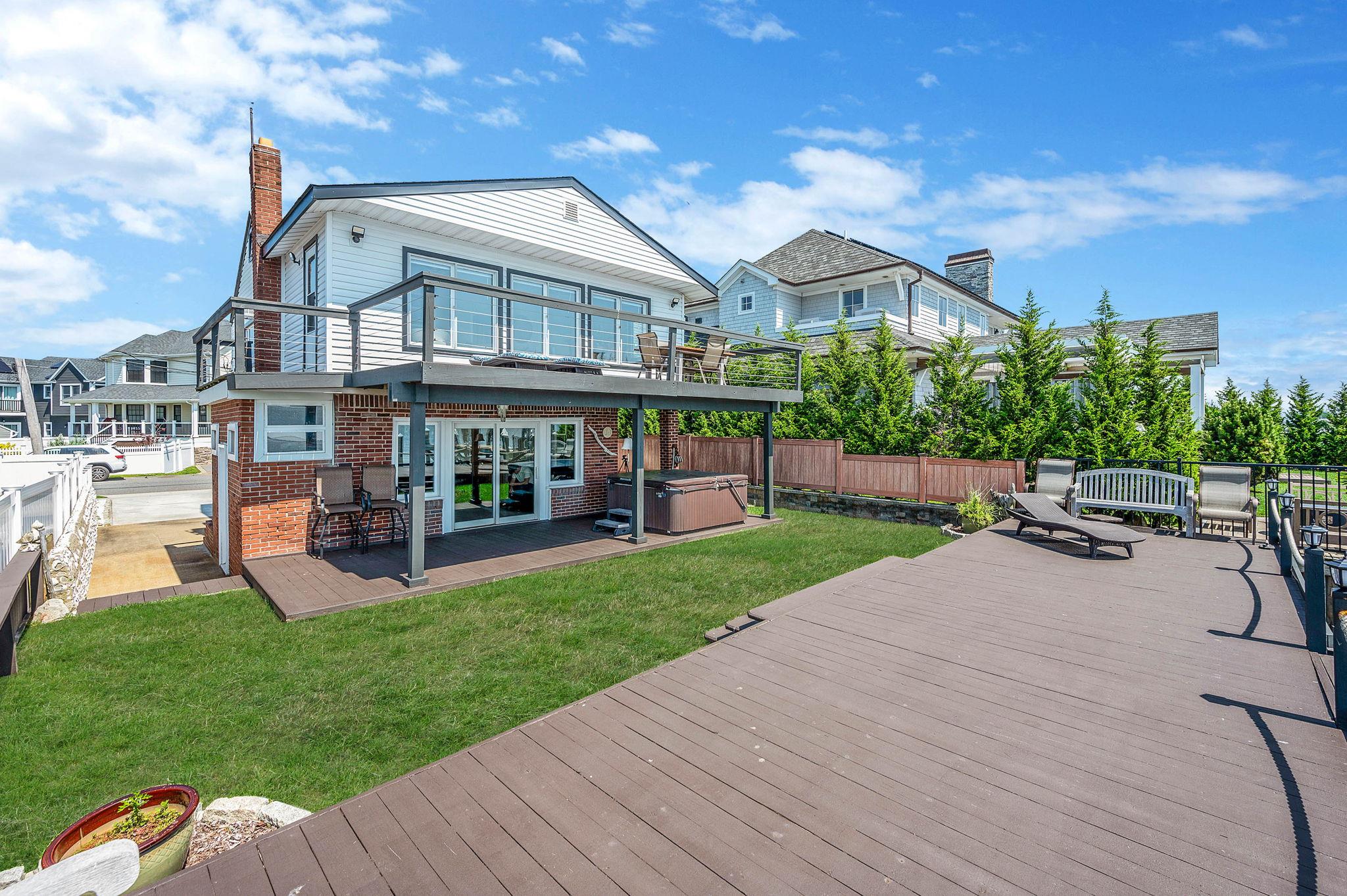 87 E Shore Drive, Babylon, NY 11702