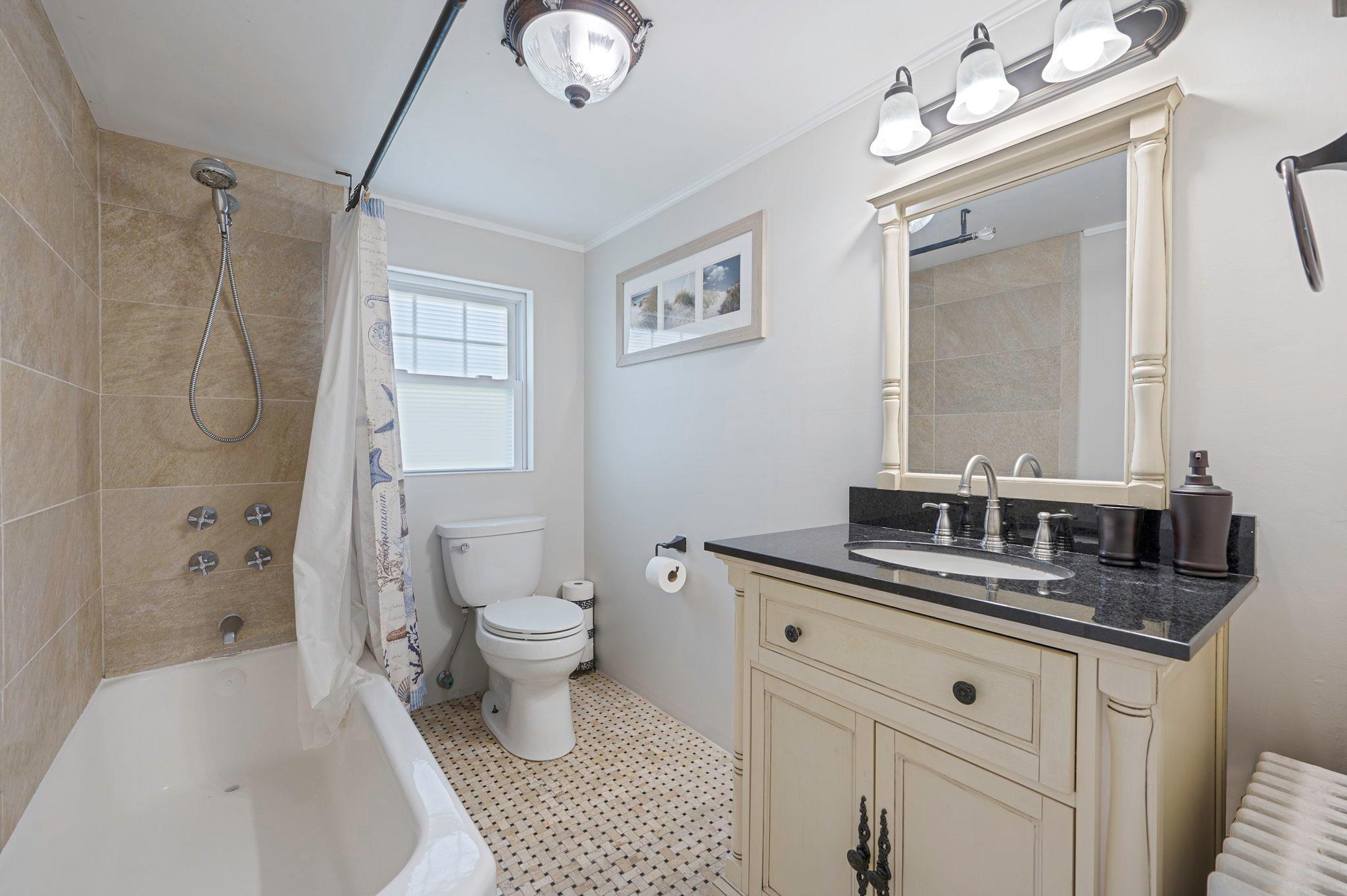 87 E Shore Drive, Babylon, NY 11702