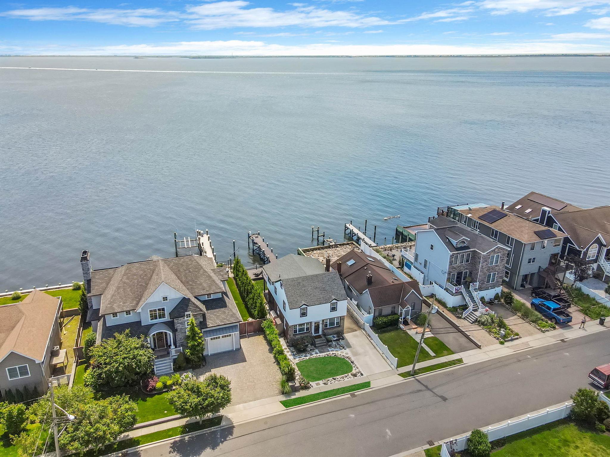 87 E Shore Drive, Babylon, NY 11702