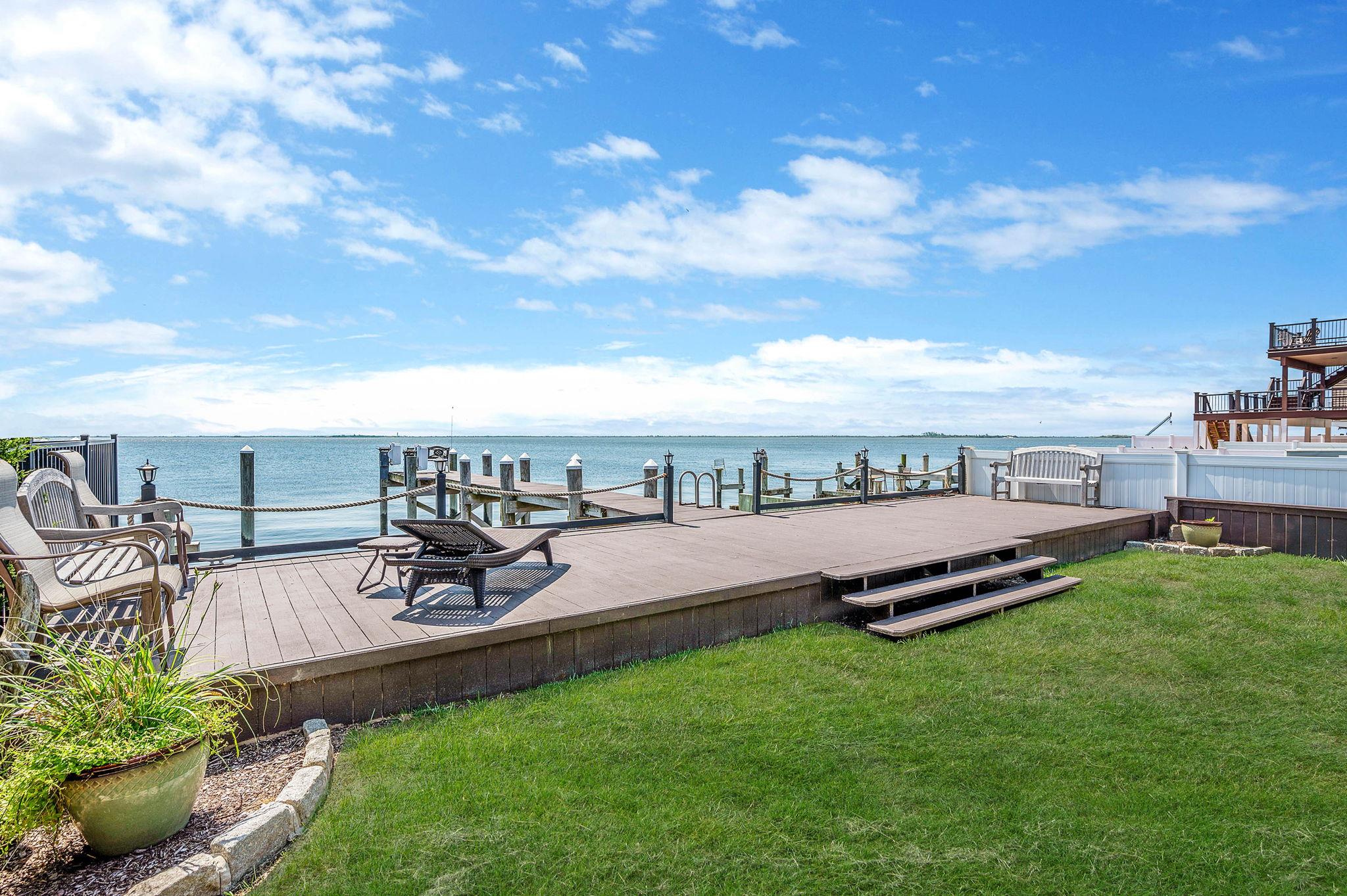 87 E Shore Drive, Babylon, NY 11702