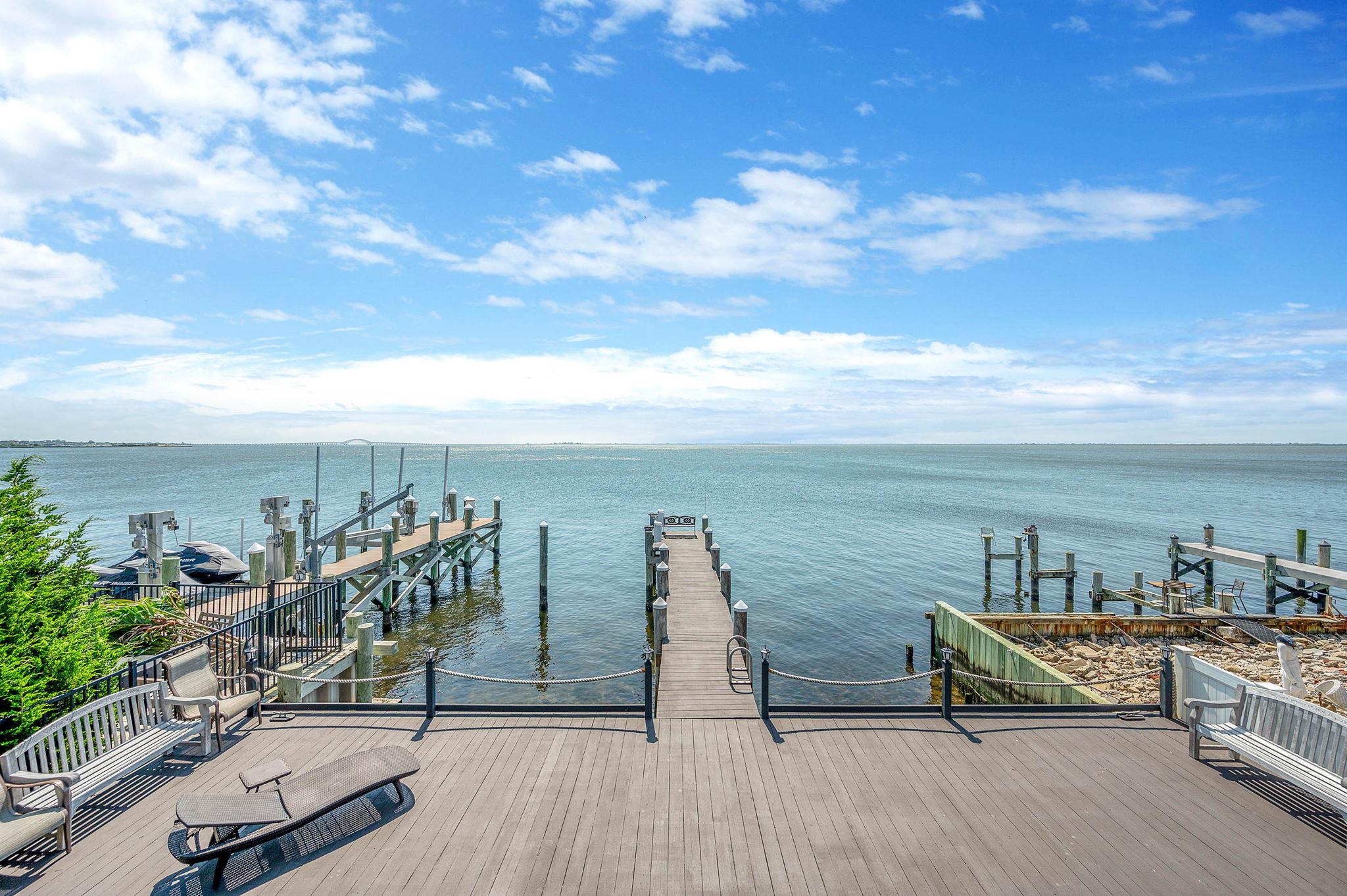 87 E Shore Drive, Babylon, NY 11702