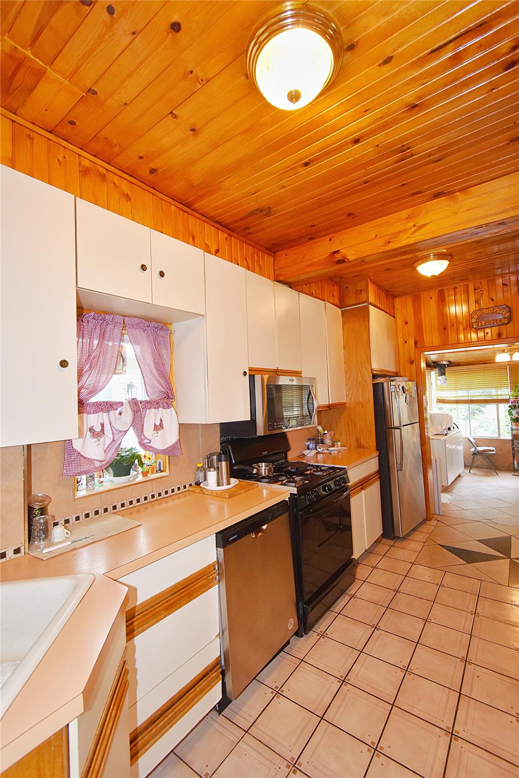 517 Westchester Avenue, Mount Vernon, NY 10552