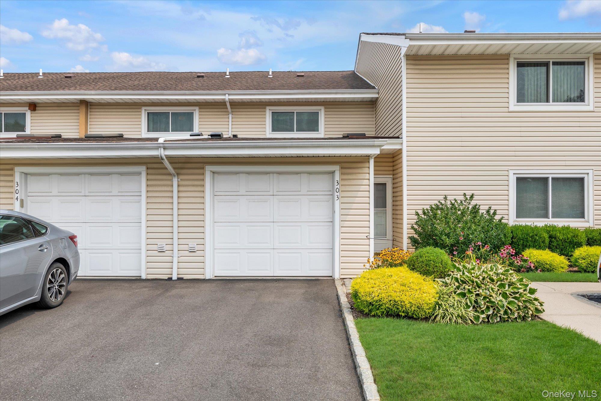 2355 Pershing Boulevard # #303, Baldwin, NY 11510