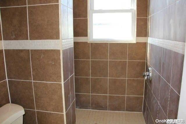 23 Park Avenue, Lawrence, NY 11559