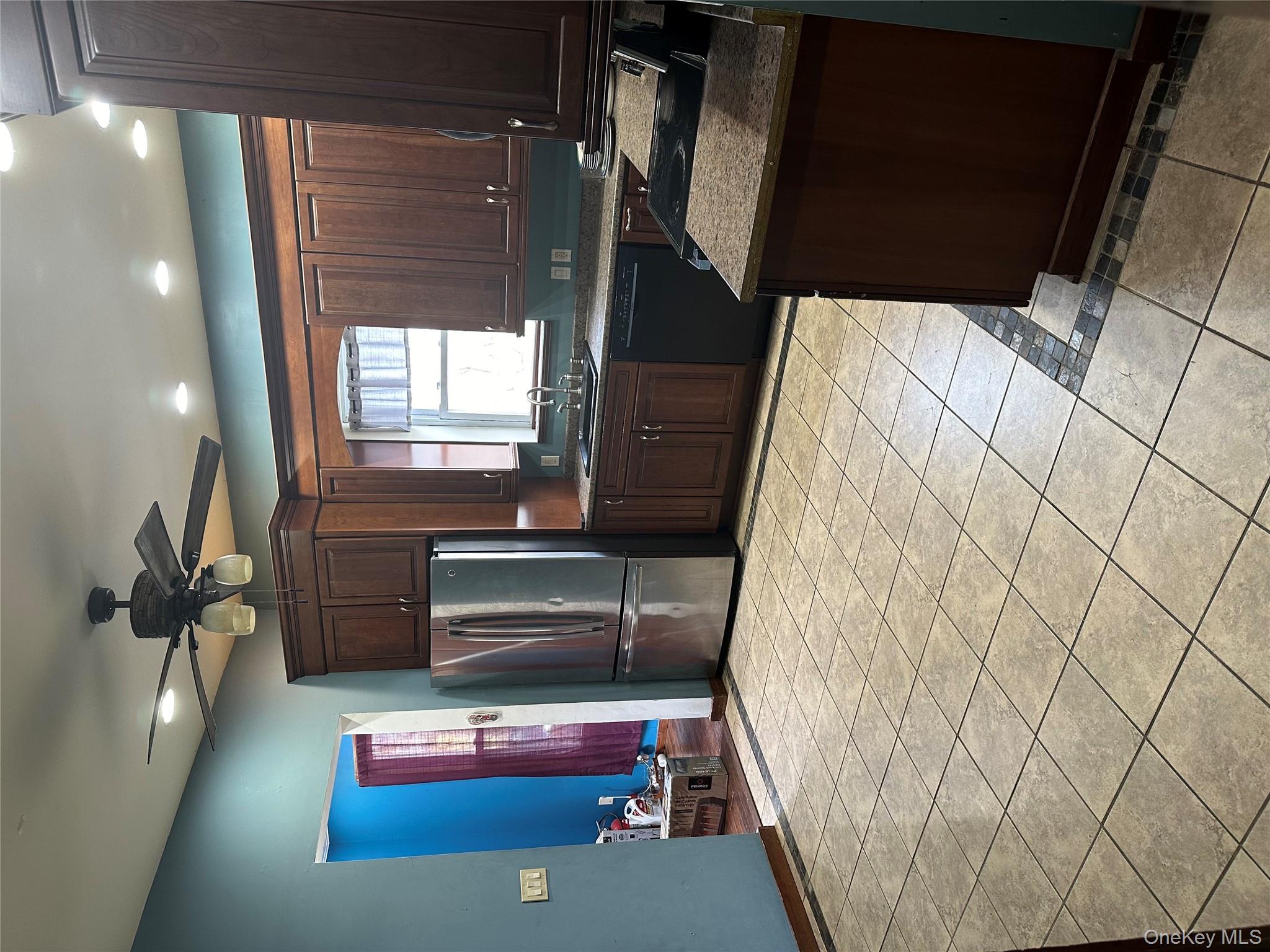 80 N Montgomery Street, Walden, NY 12586