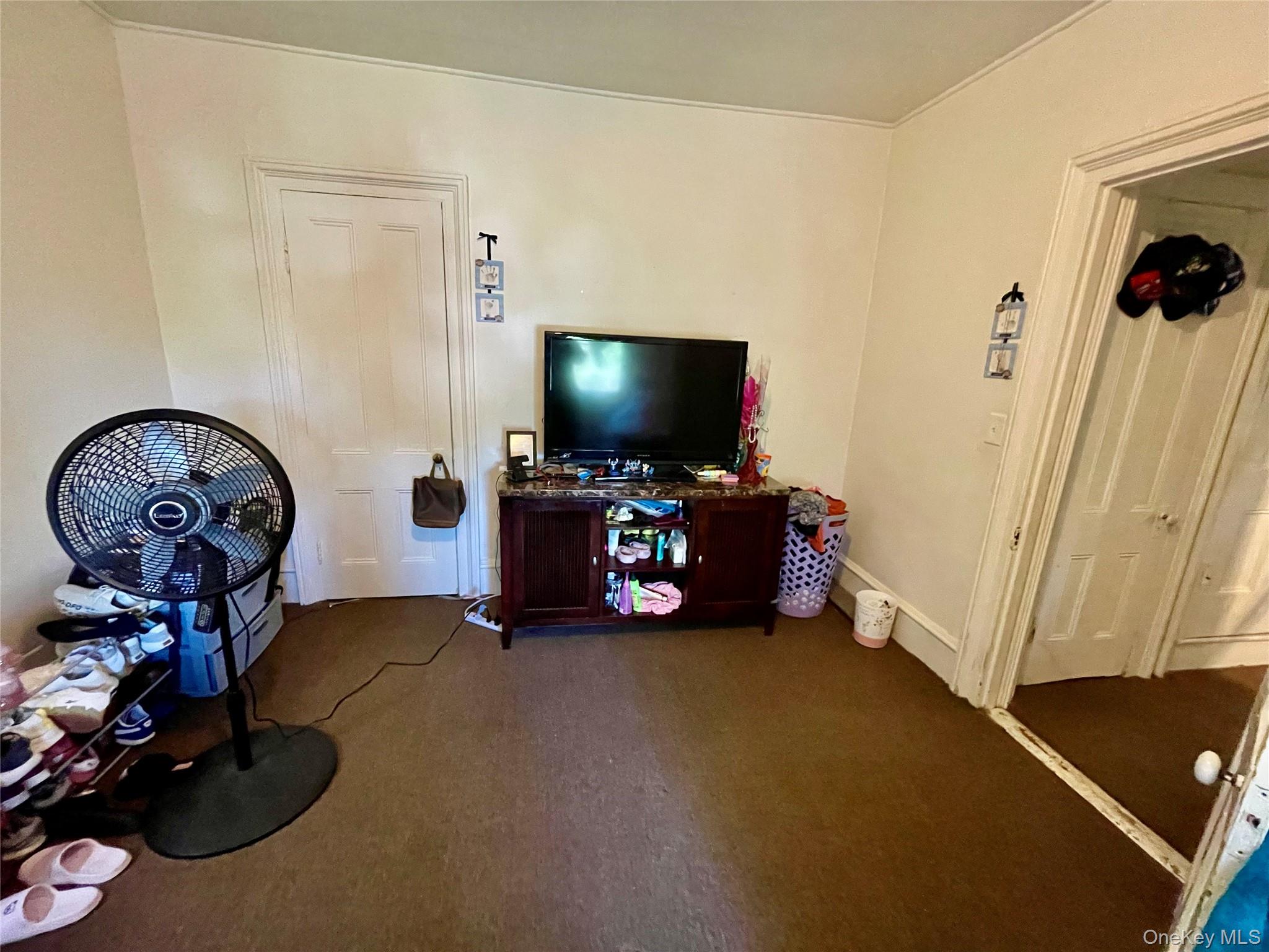 80 N Montgomery Street, Walden, NY 12586