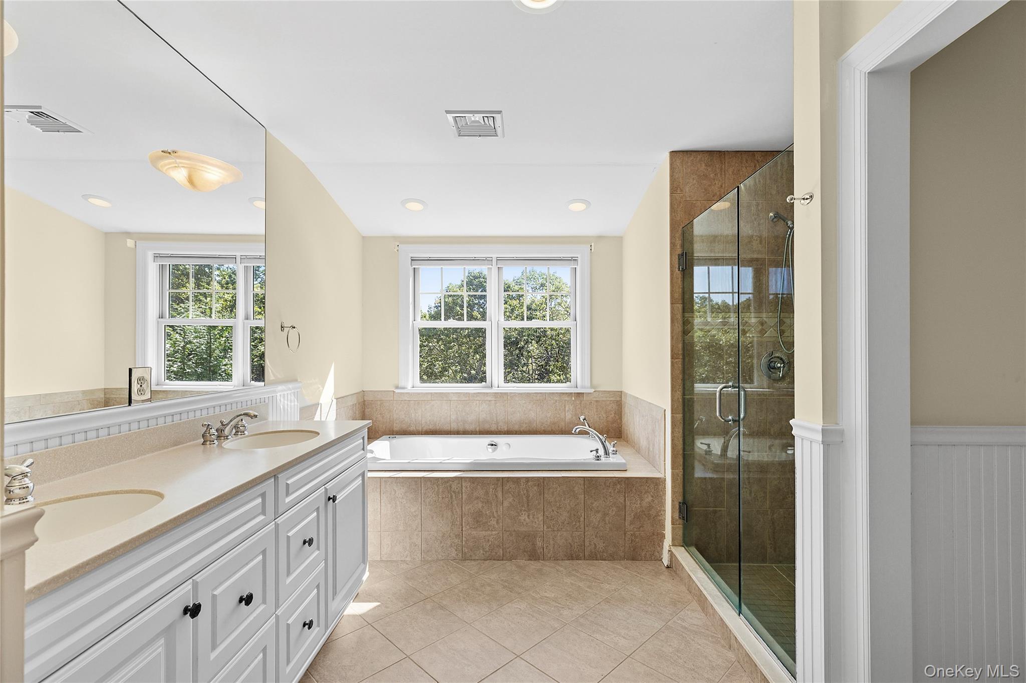 22 Old Trail Road, Water Mill, NY 11976