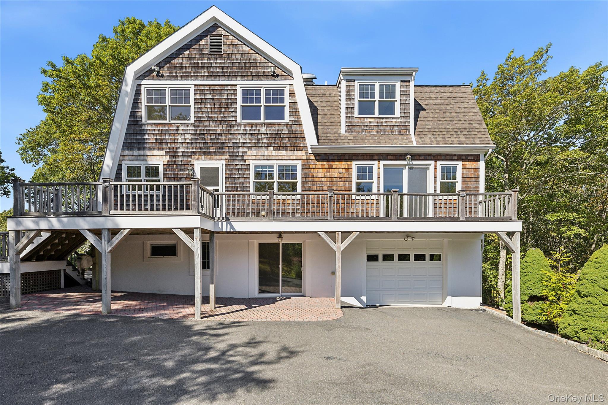 22 Old Trail Road, Water Mill, NY 11976