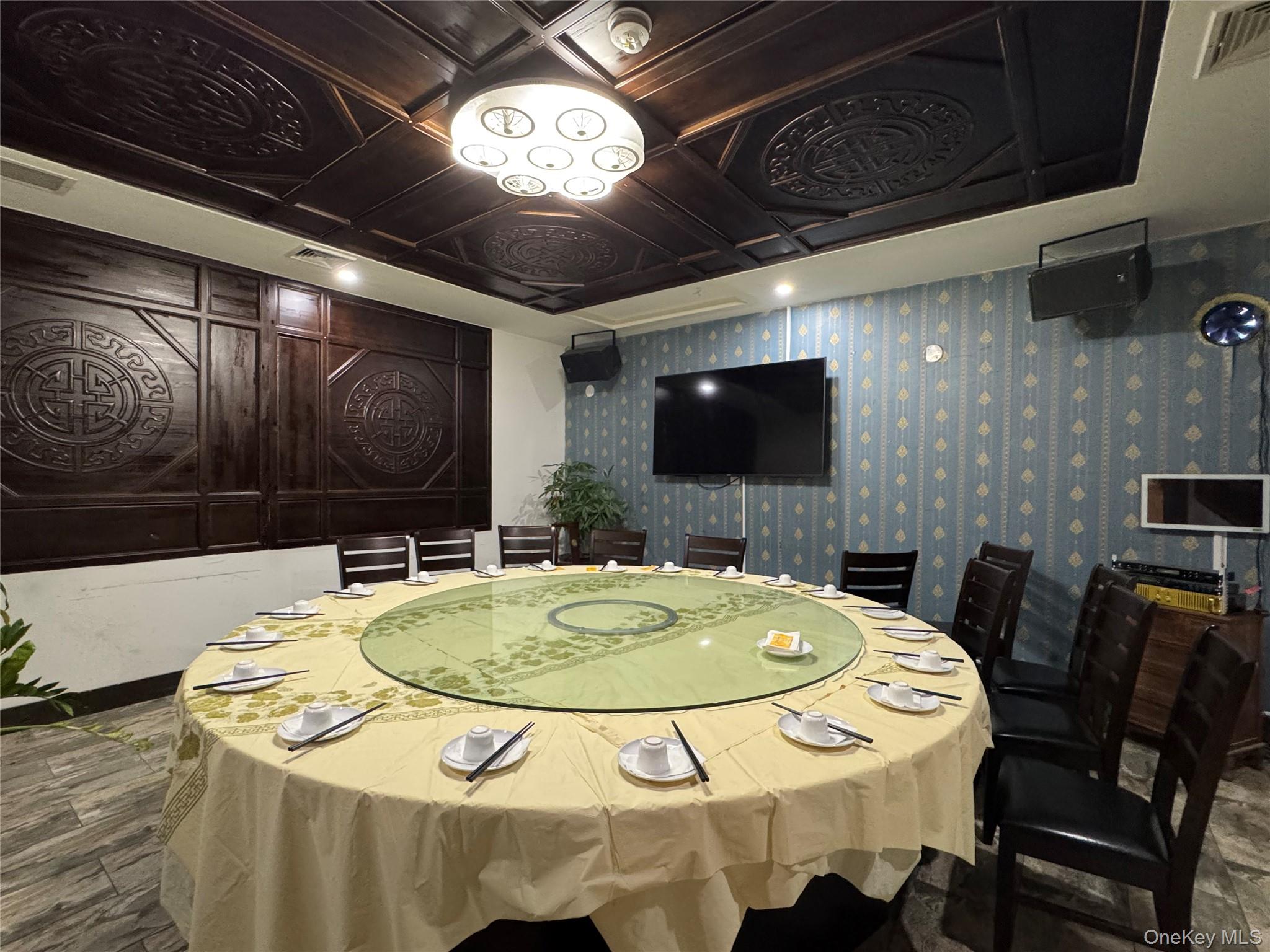 136 Ave, Flushing, NY 11354