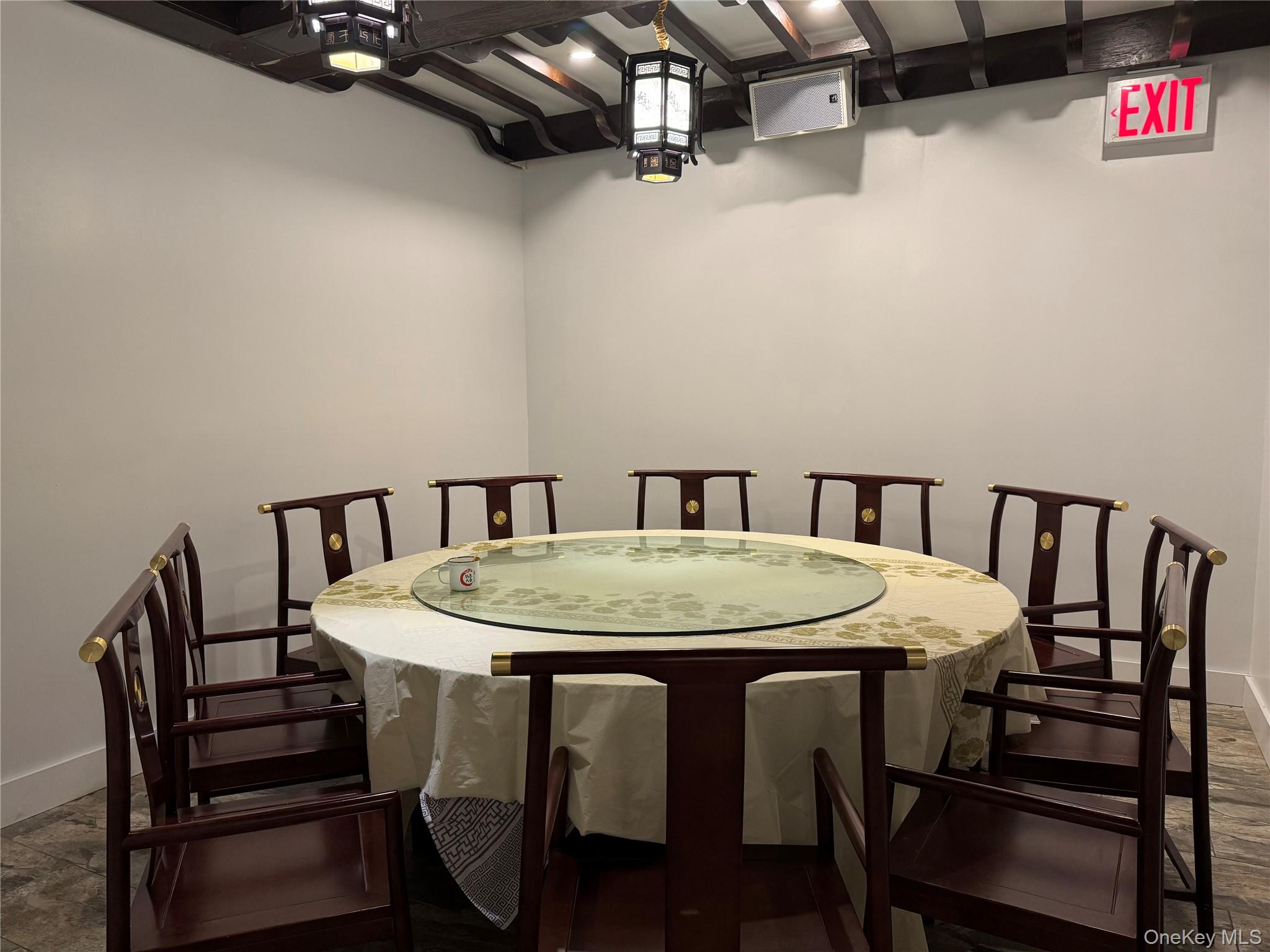 136 Ave, Flushing, NY 11354