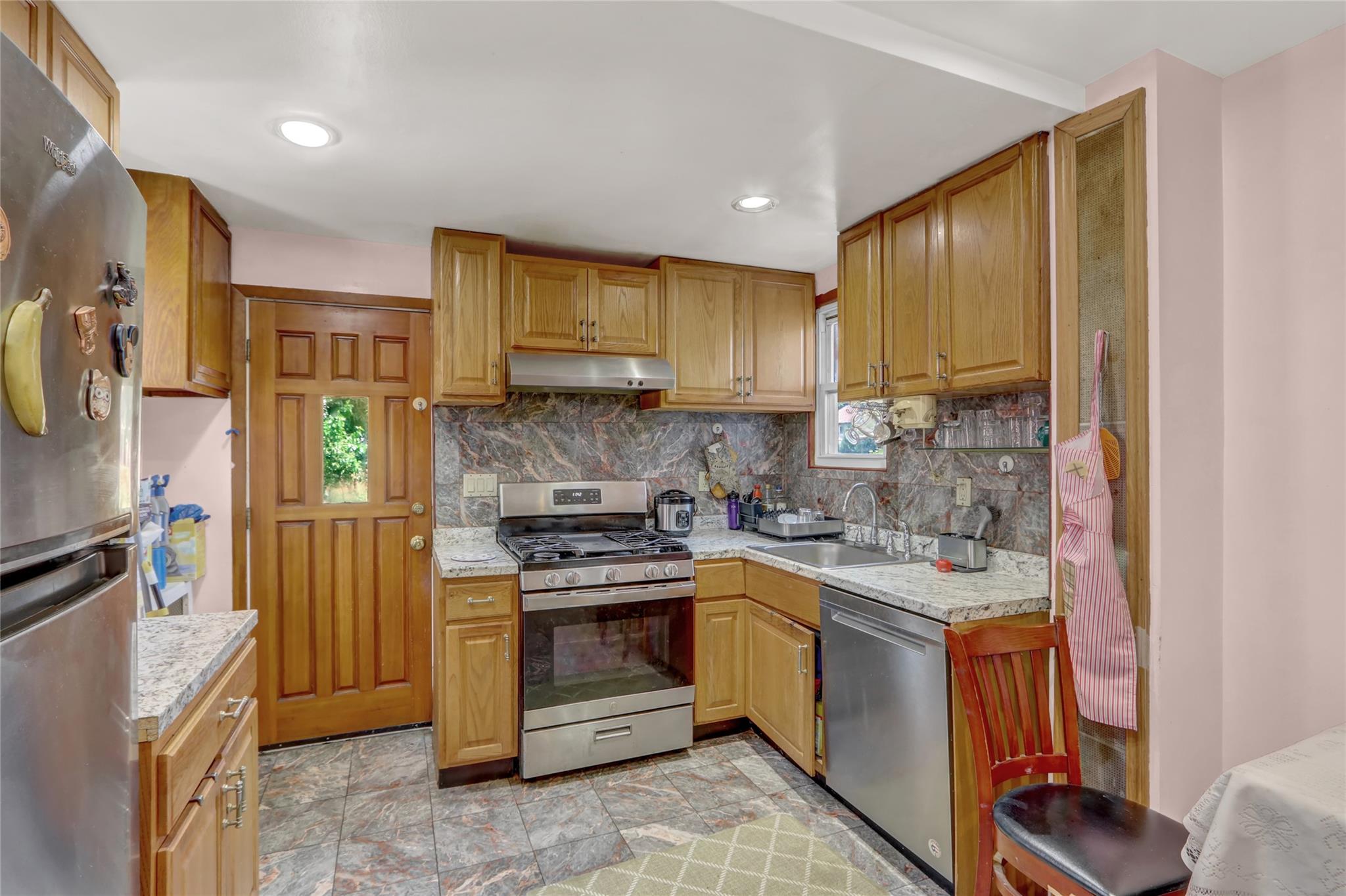 146-29 33rd Avenue, Flushing, NY 11354