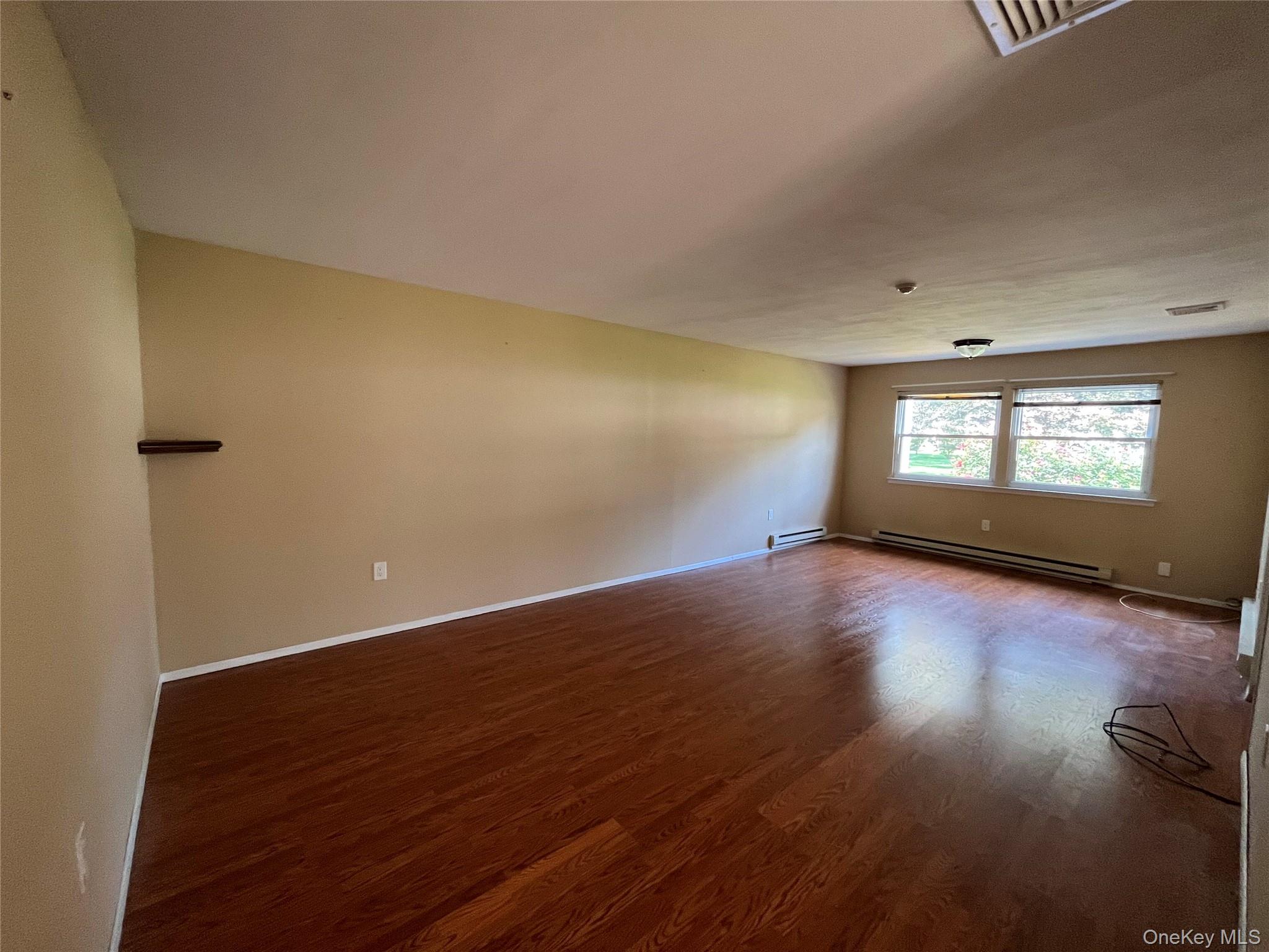 46 Freedom Lane, Coram, NY 11727