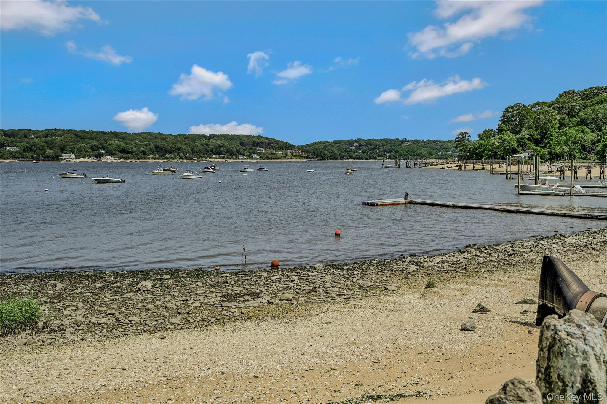 1537 Laurel Hollow Road, Laurel Hollow, NY 11791