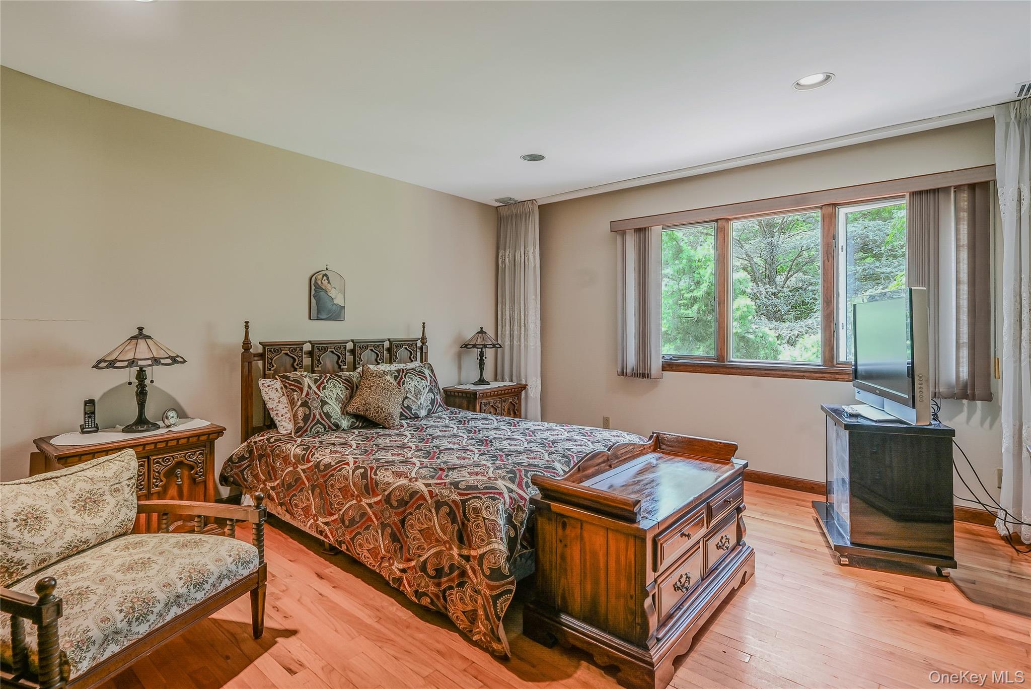 1537 Laurel Hollow Road, Laurel Hollow, NY 11791