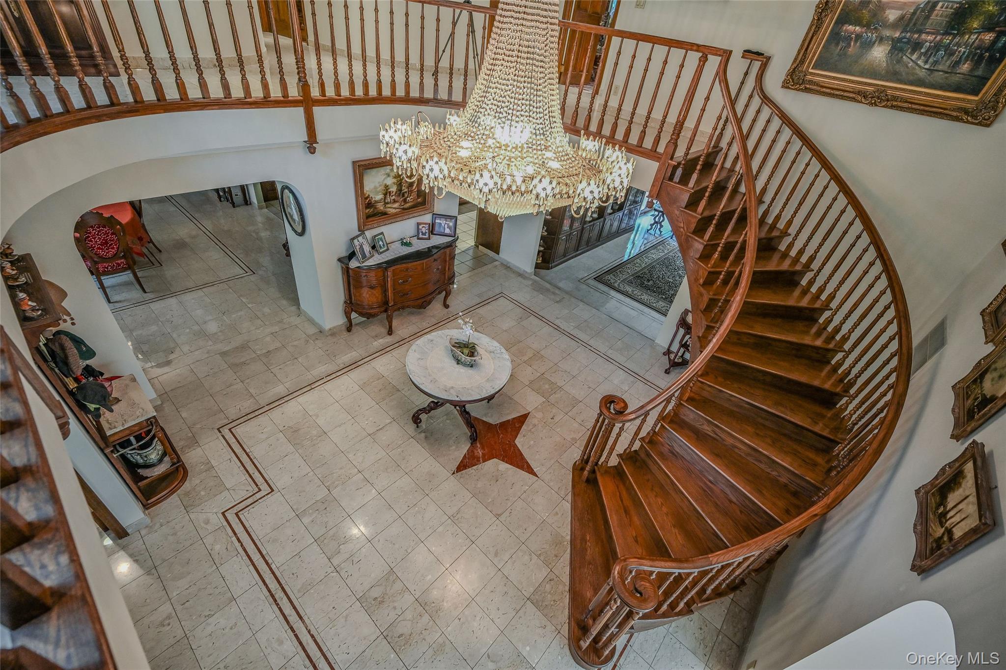 1537 Laurel Hollow Road, Laurel Hollow, NY 11791