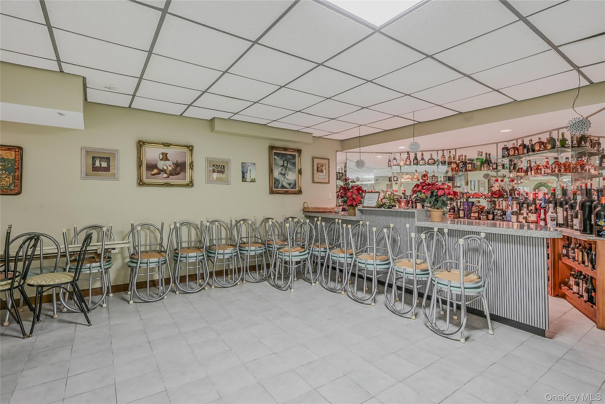 1537 Laurel Hollow Road, Laurel Hollow, NY 11791