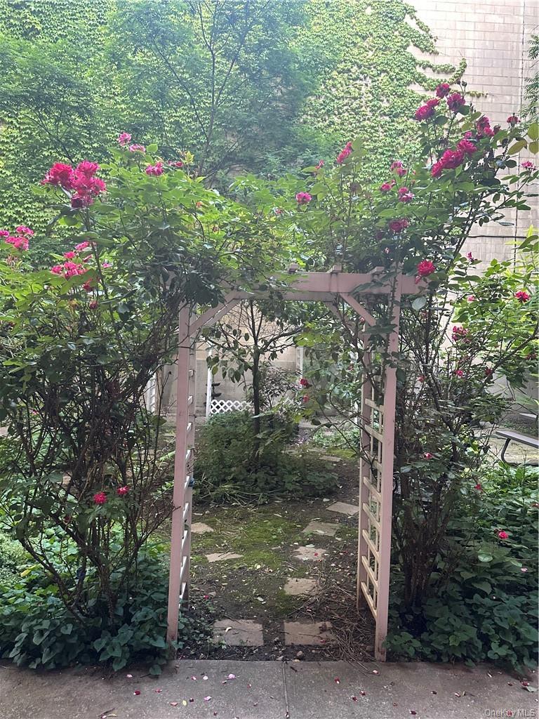 145 Morningside Avenue # 2C, New York (Manhattan), NY 10027